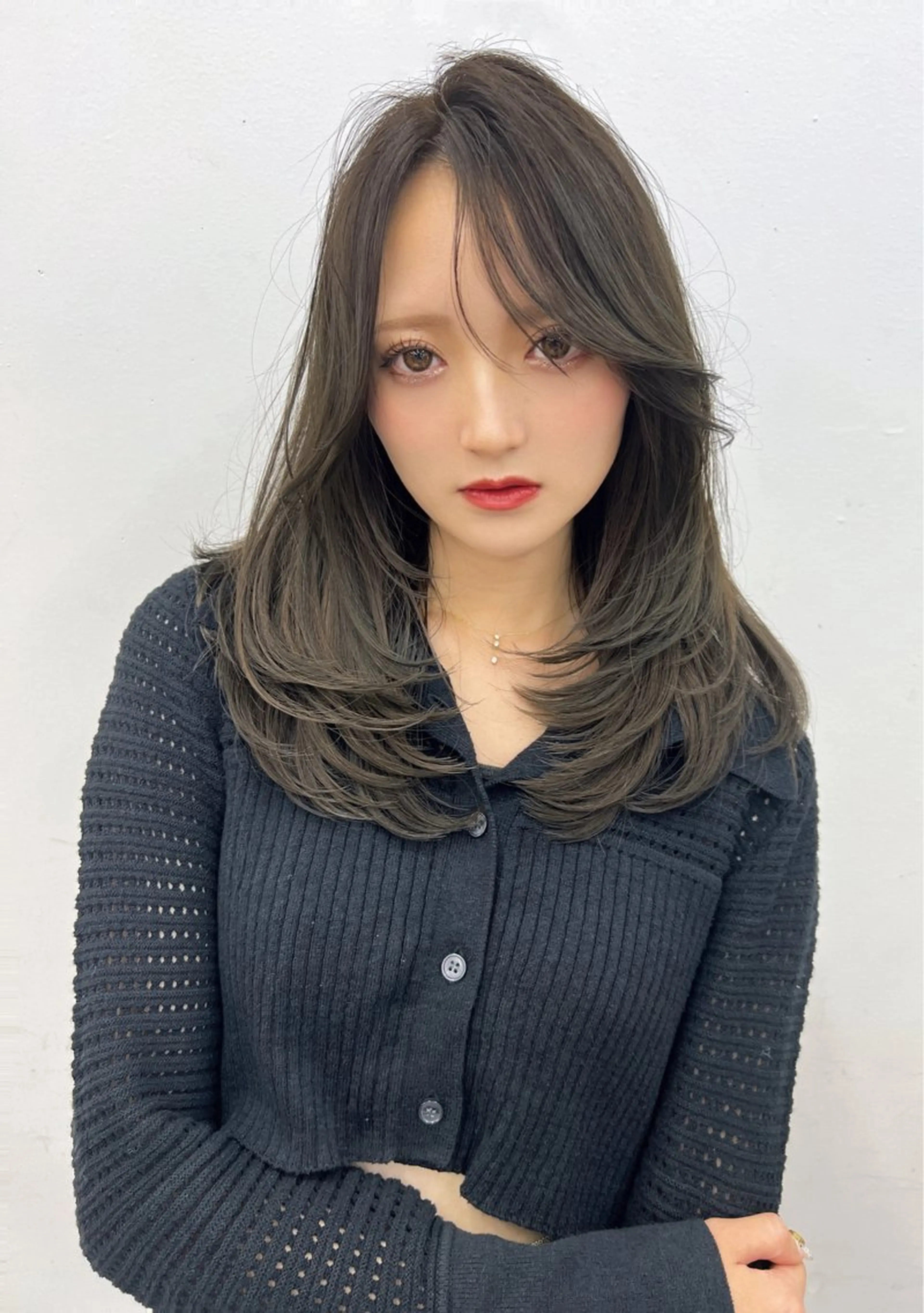セミロング 篠塚 純のヘアスタイル