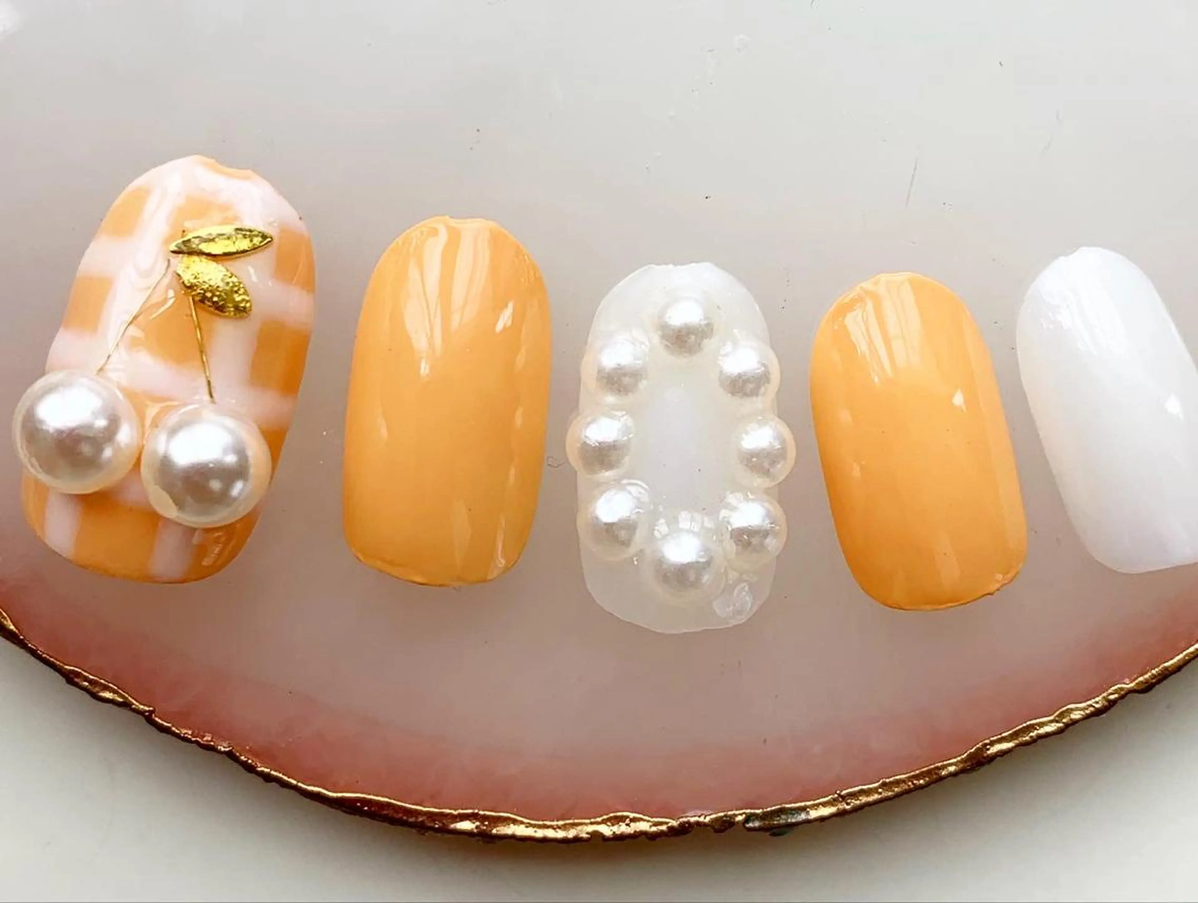 ネイル 新山 聖のネイルデザイン