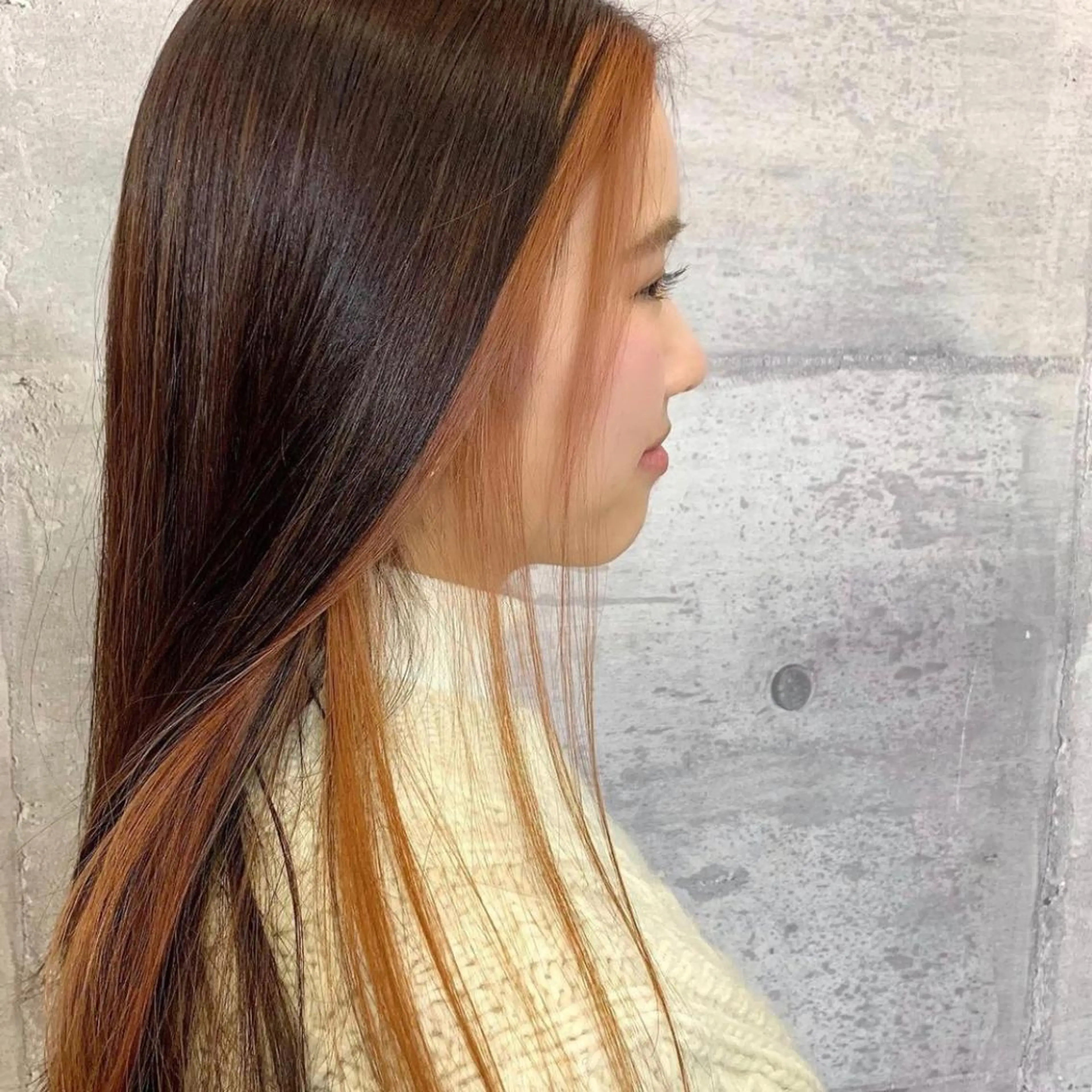 ロング カラー ベージュカラー インナーカラー オレンジ オレンジベージュ 韓国ヘア /男女☘️ 細江 美紅のヘアスタイル