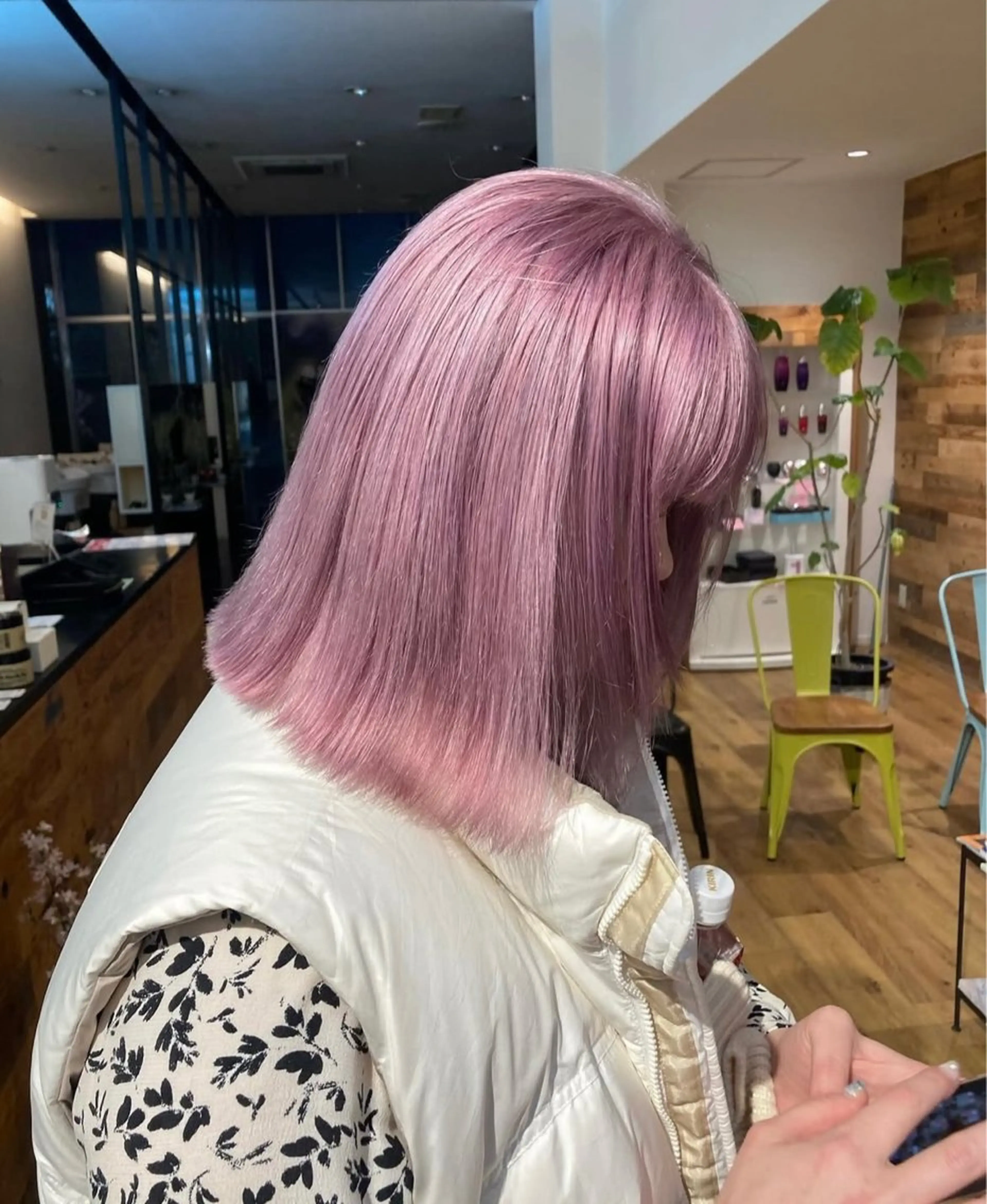 ミディアム カラー ヘアカラー 中村 彩奈のヘアスタイル