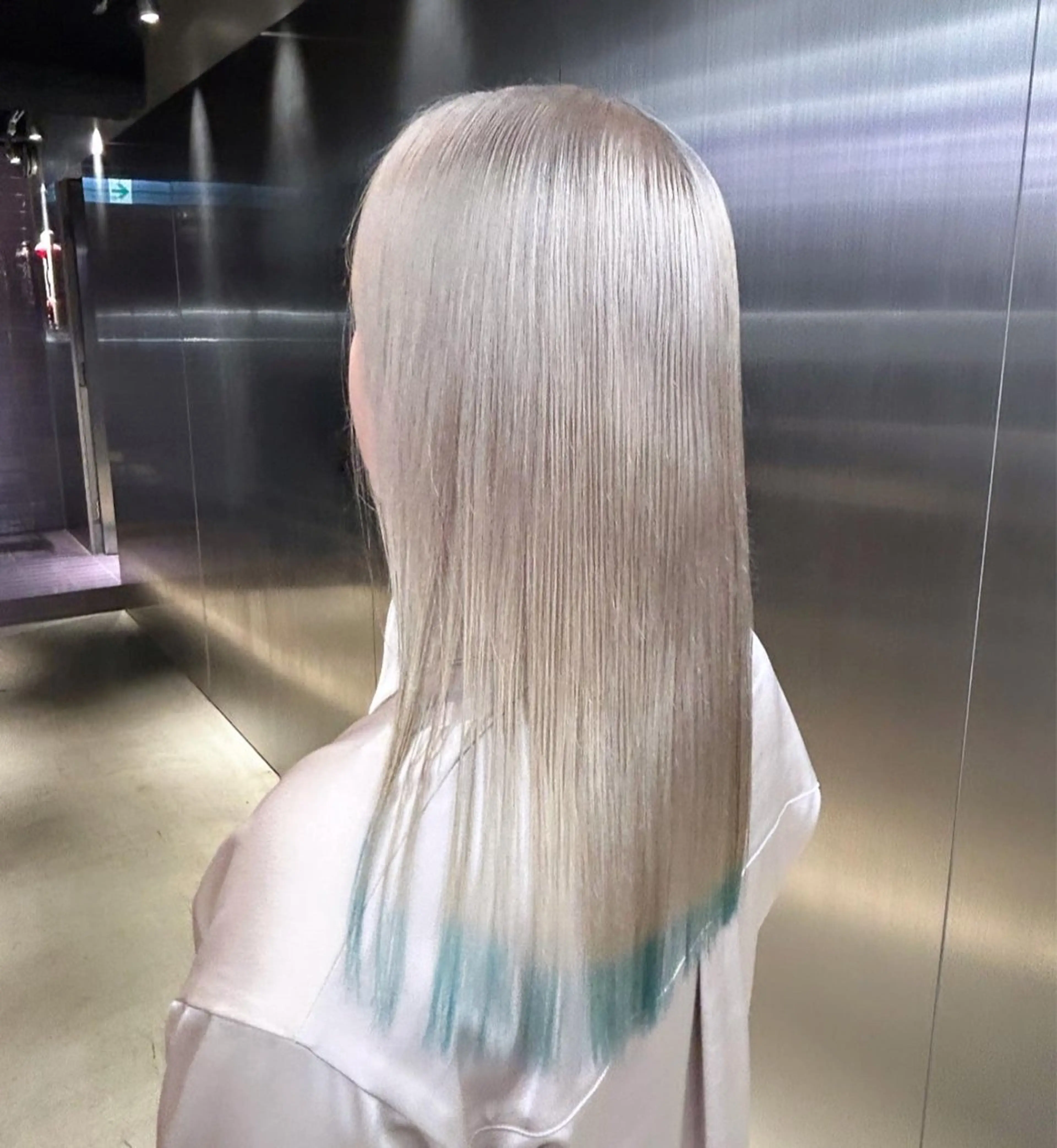 カラー PELE Nagomiのヘアスタイル