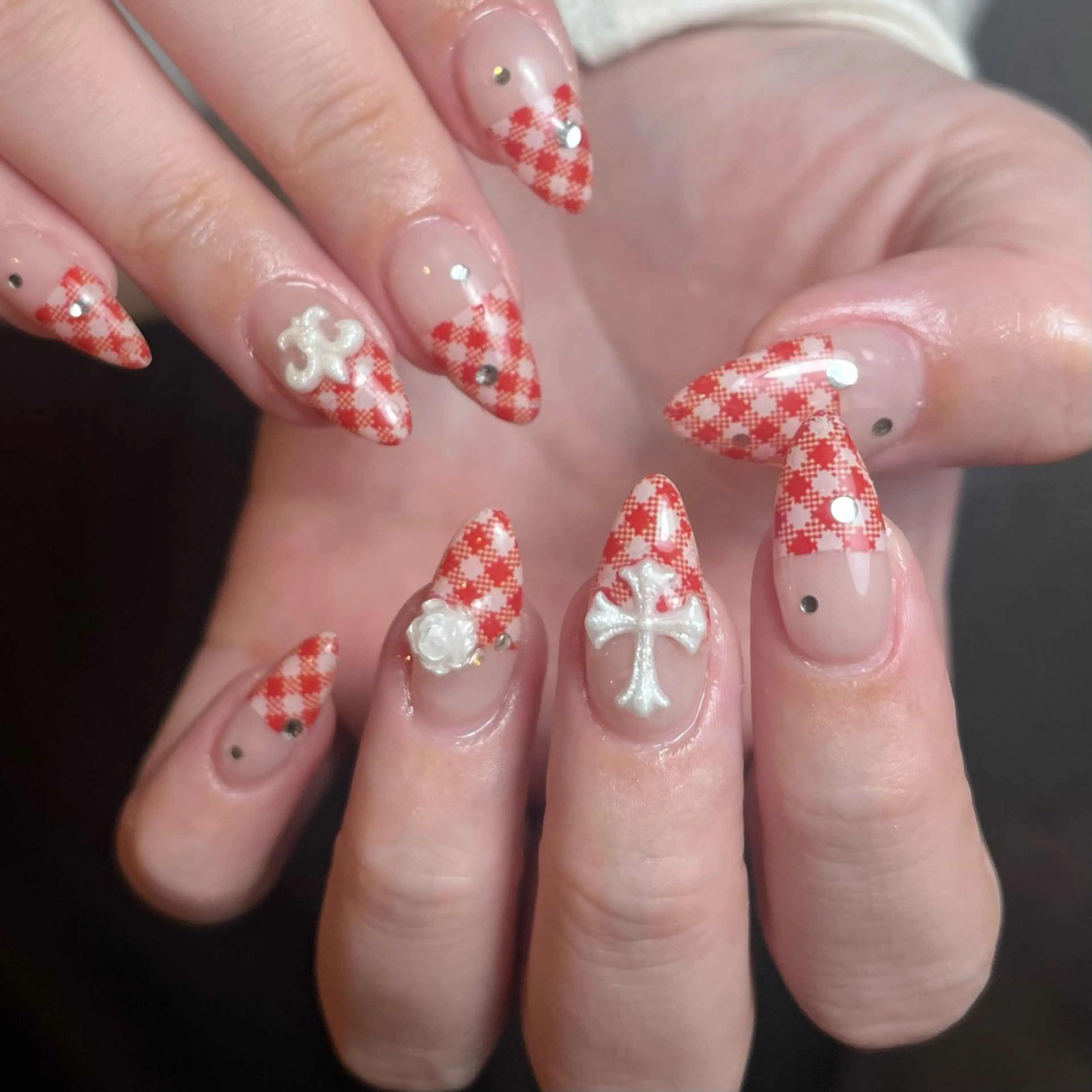 ネイル ハンドネイル ルミナ 🪽のネイルデザイン