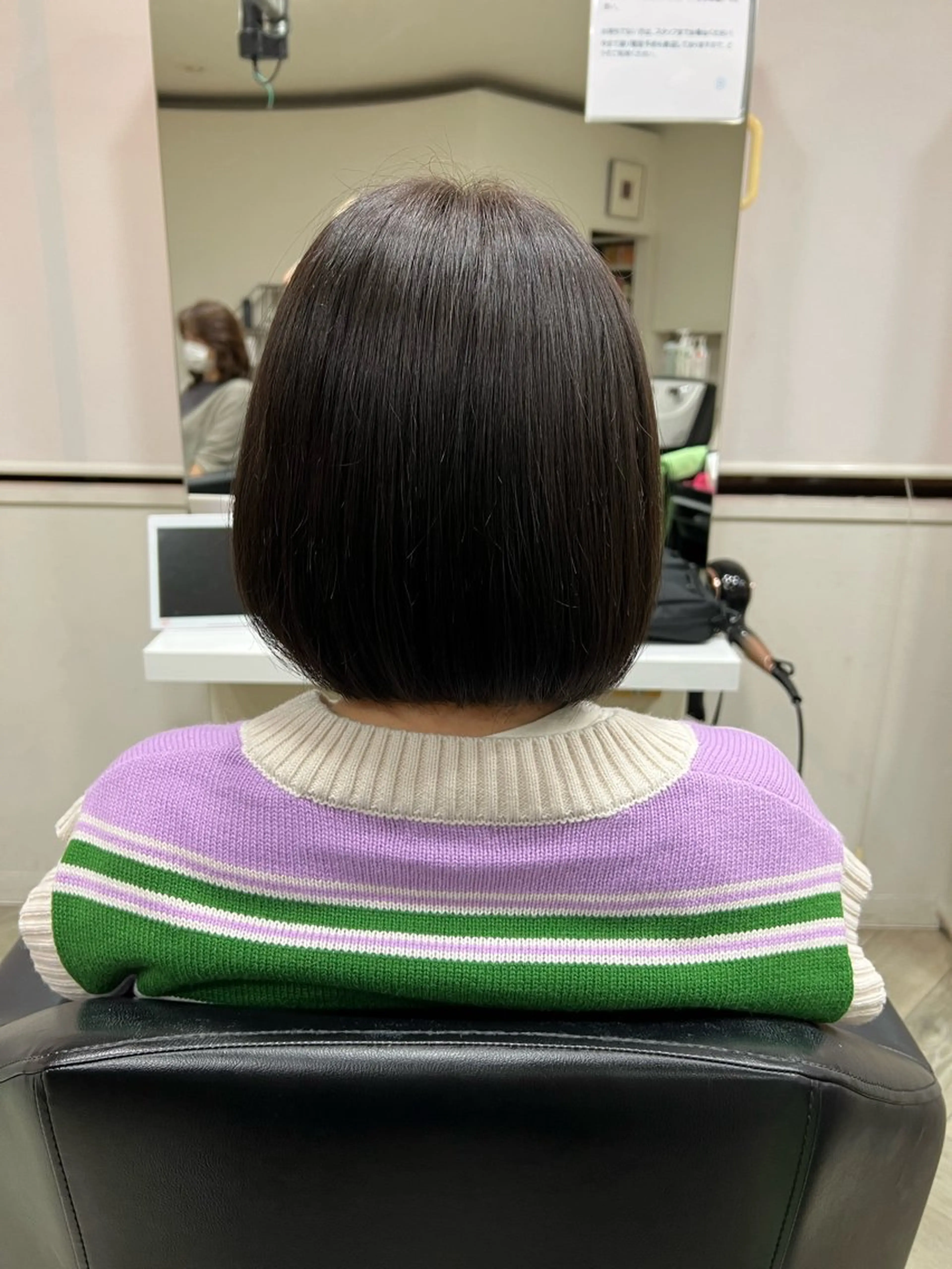 ミディアム 南桑 由芽のヘアスタイル