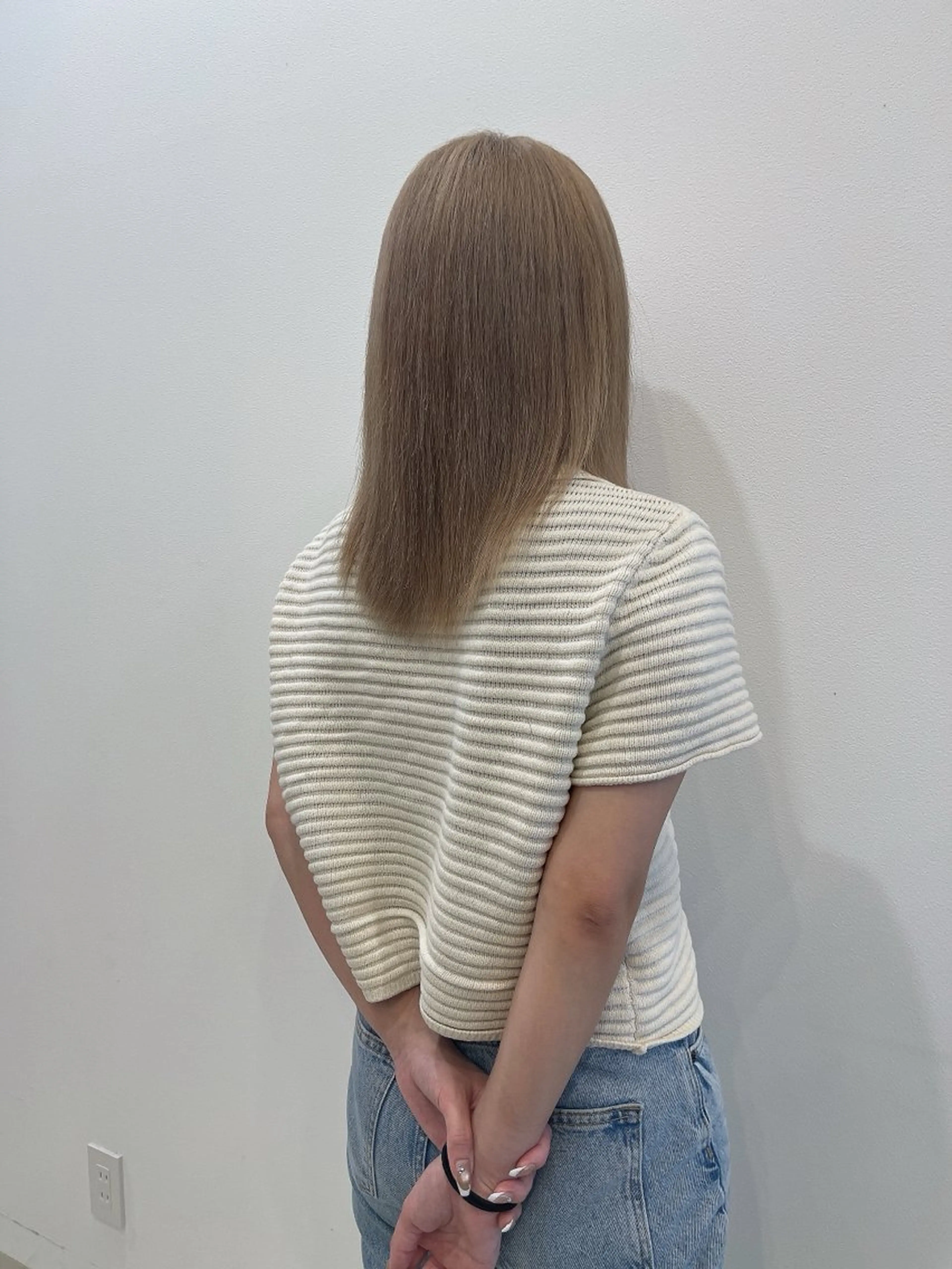 カラー ベージュカラー ホワイトベージュ ヘアカラー 村瀬 遼のヘアスタイル