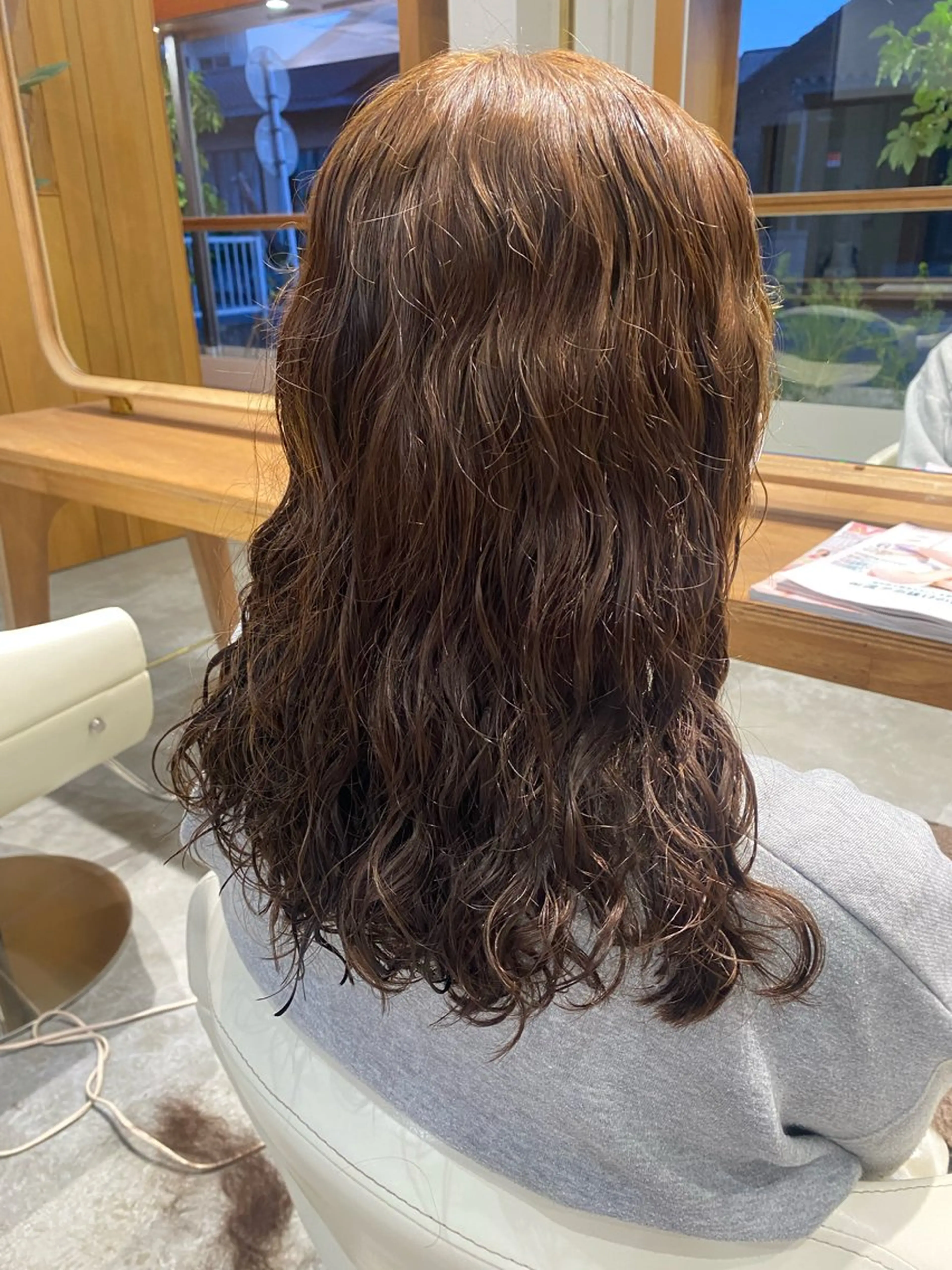 セミロング カラー パーマ セミロングパーマ ブリーチ ブリーチなしカラー MIKU ／fulamのヘアスタイル