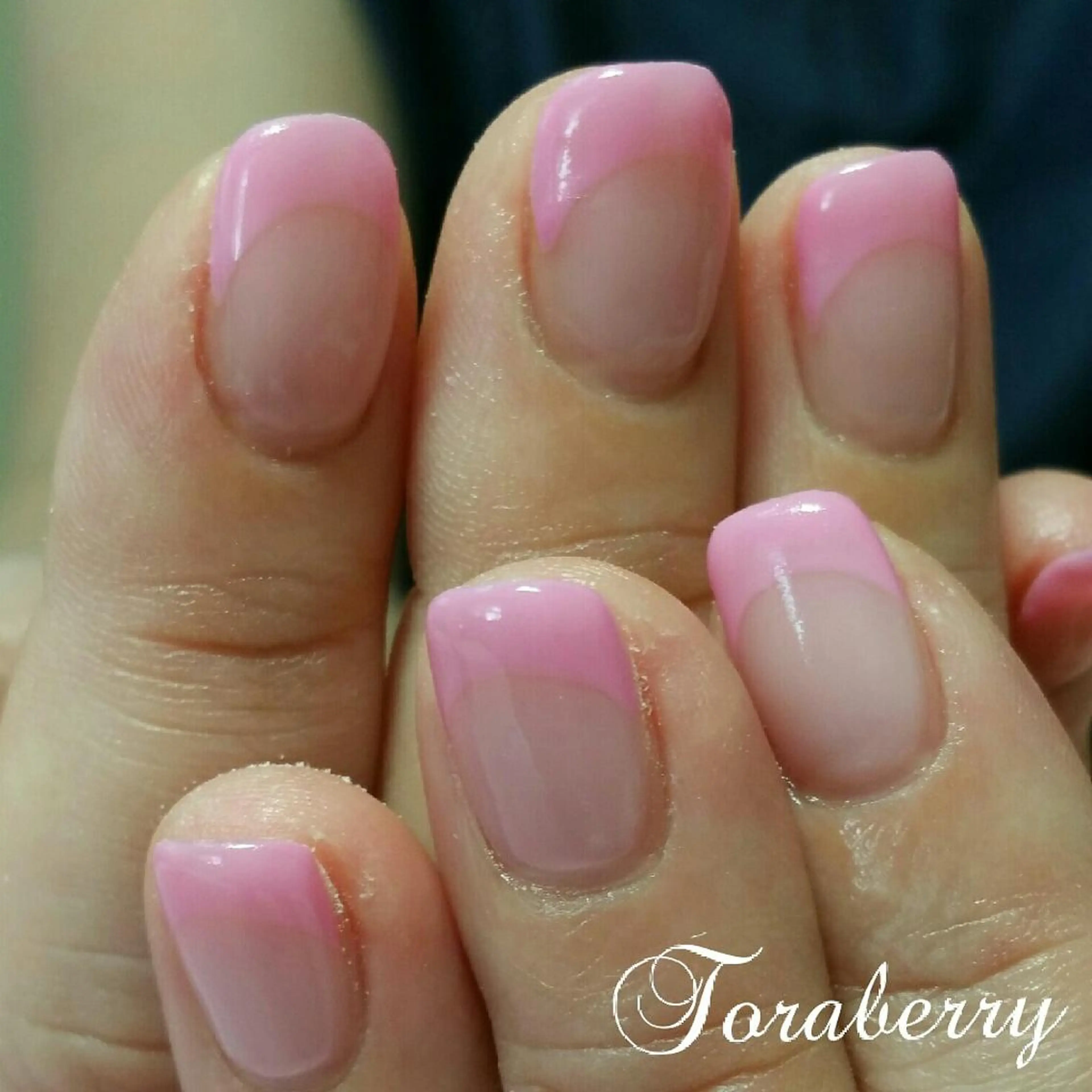 ネイル フレンチネイル ハンドネイル ネイリスト なつみのネイルデザイン