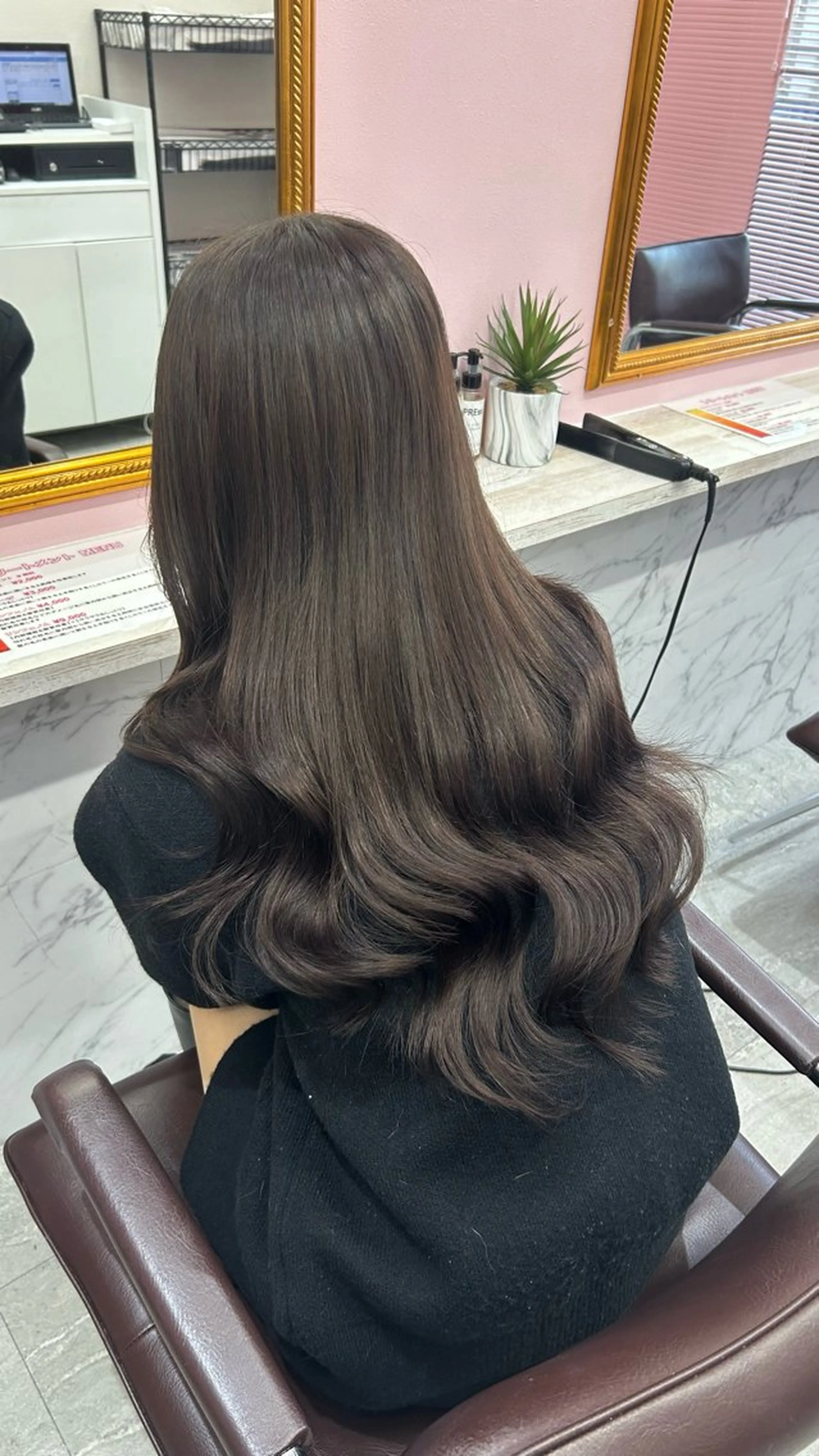 ロング PREss Yuiのヘアスタイル