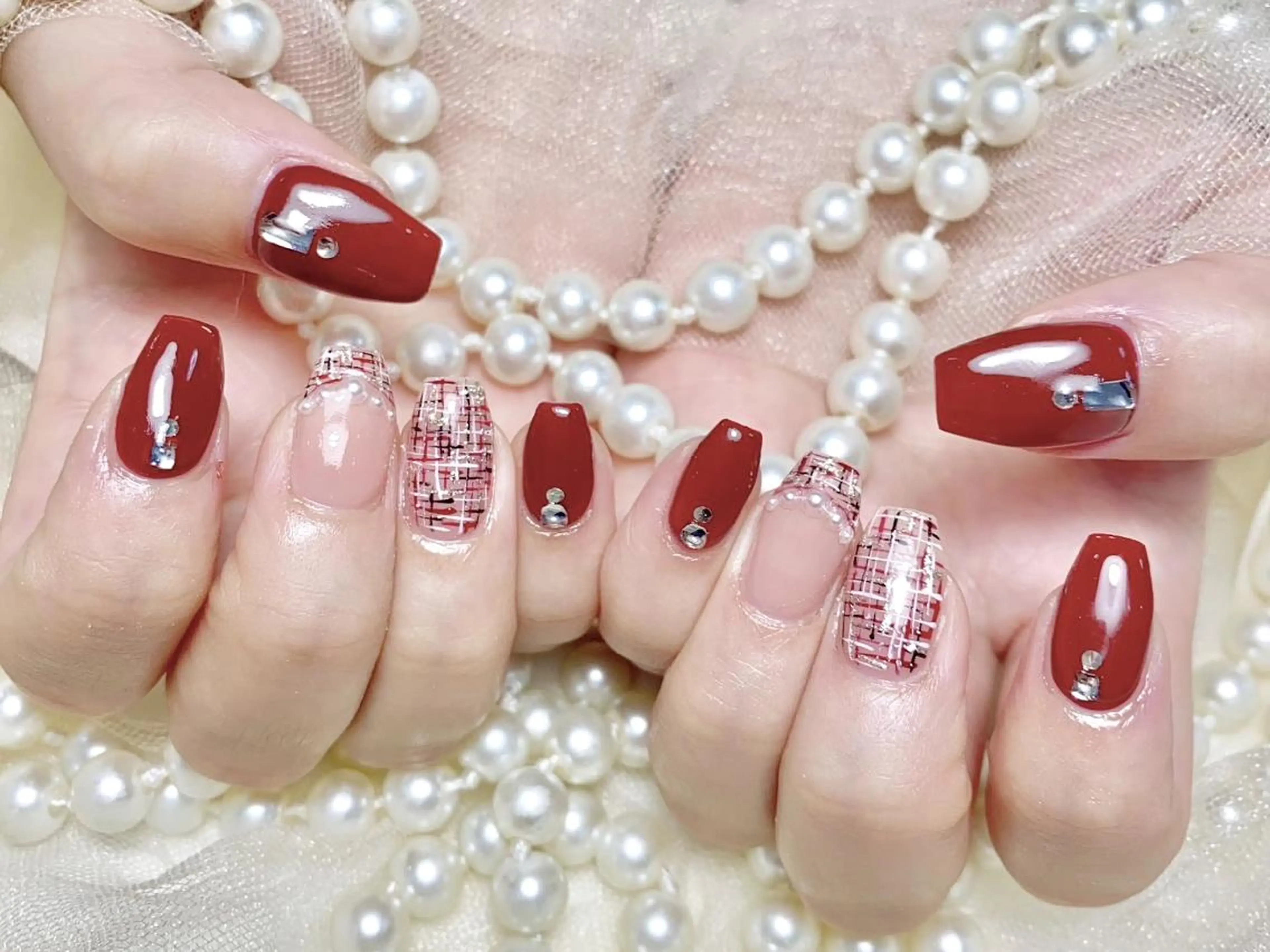 ネイル Hanya 🌈のネイルデザイン