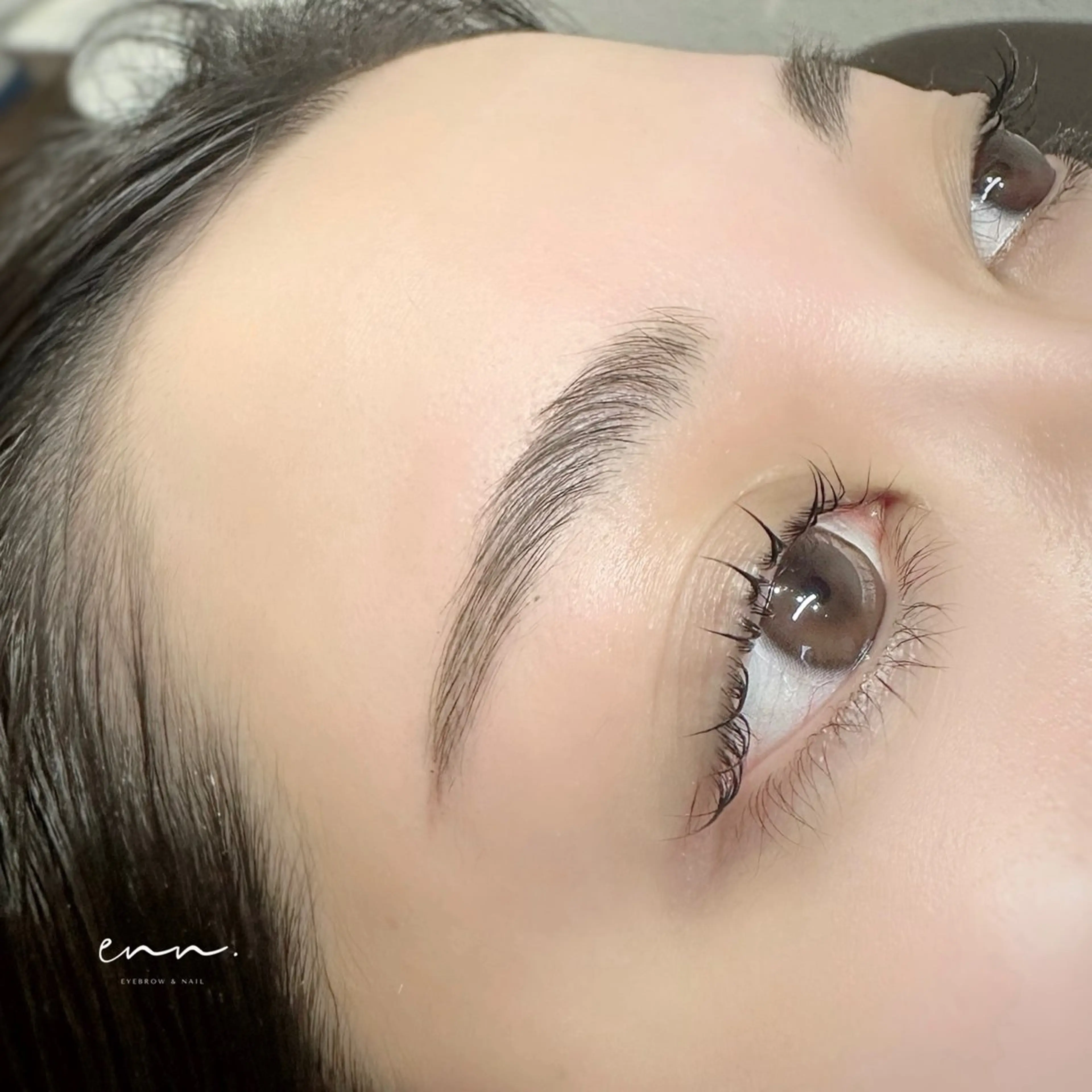 アイブロウ ハリウッドブロウリフト メンズアイブロウ 眉毛ワックス脱毛 ワックス脱毛 その他(アイブロウ) enn. 【眉毛/ネイル】のネイルデザイン