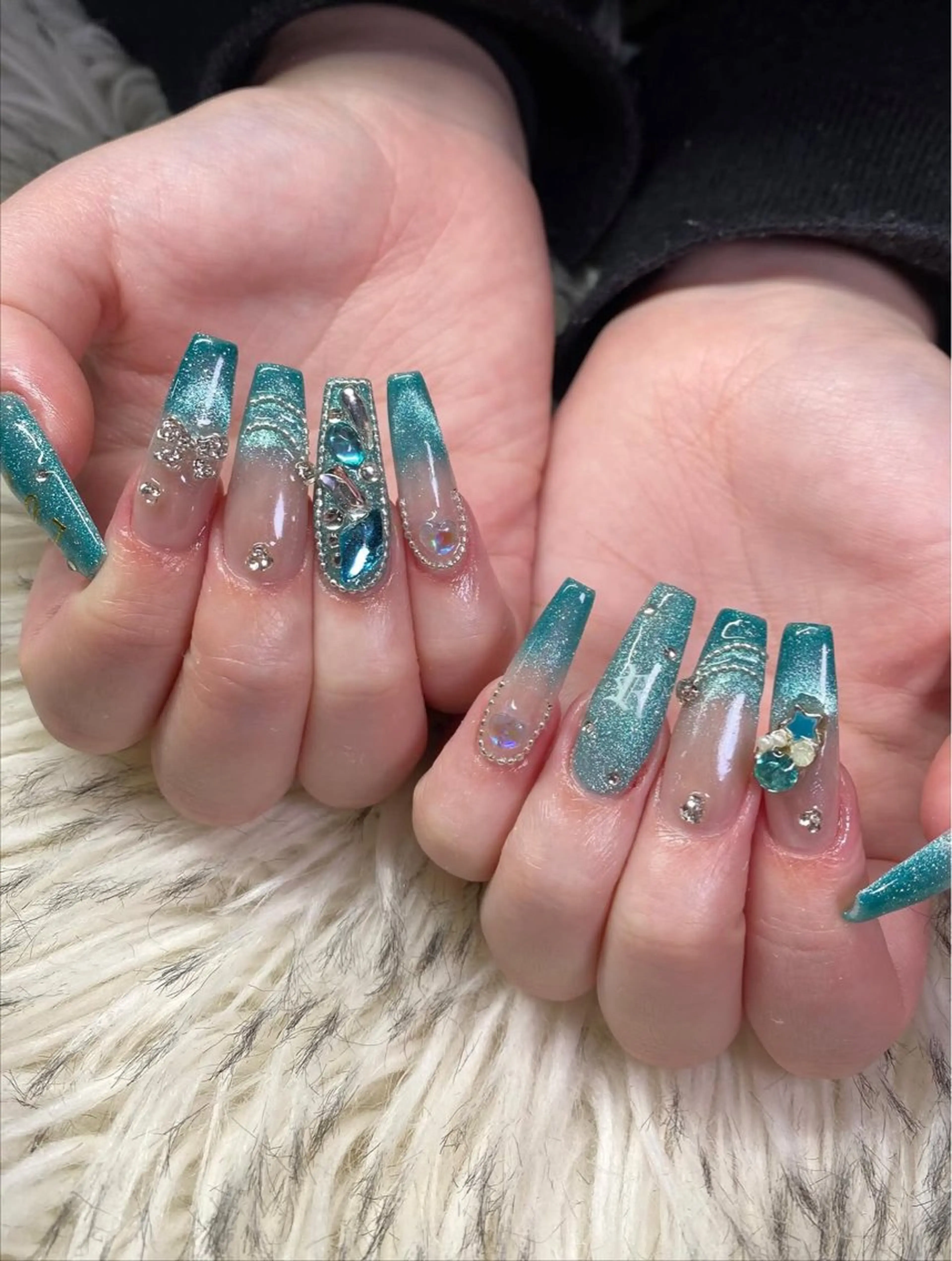 ネイル べっ甲ネイル チークネイル フラッシュネイル フラワーネイル フットネイル ハンドネイル Rin Nail Shinokuboのネイルデザイン