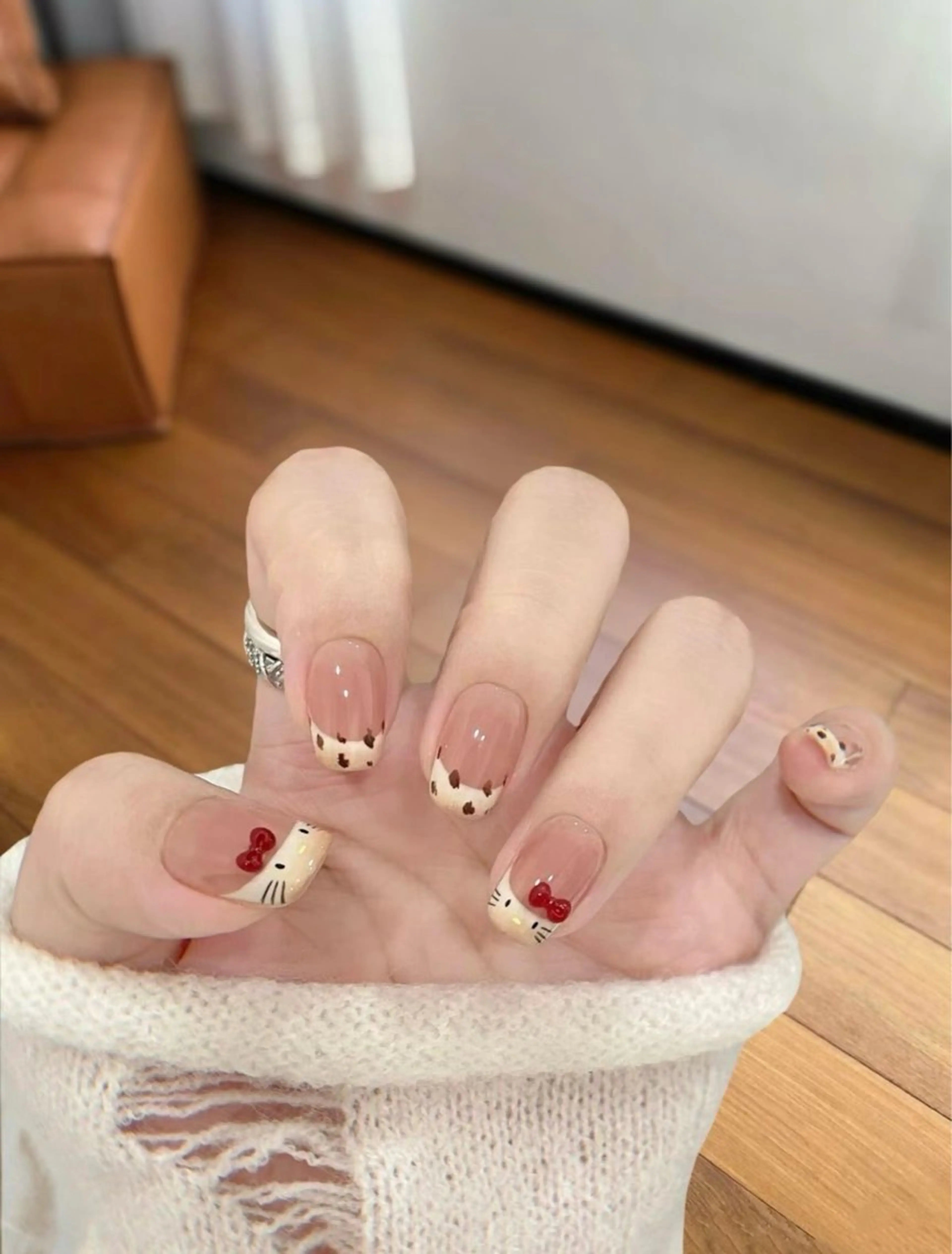 カラー グラデーションカラー ピンクカラー ハンドネイル AIN Nailのネイルデザイン