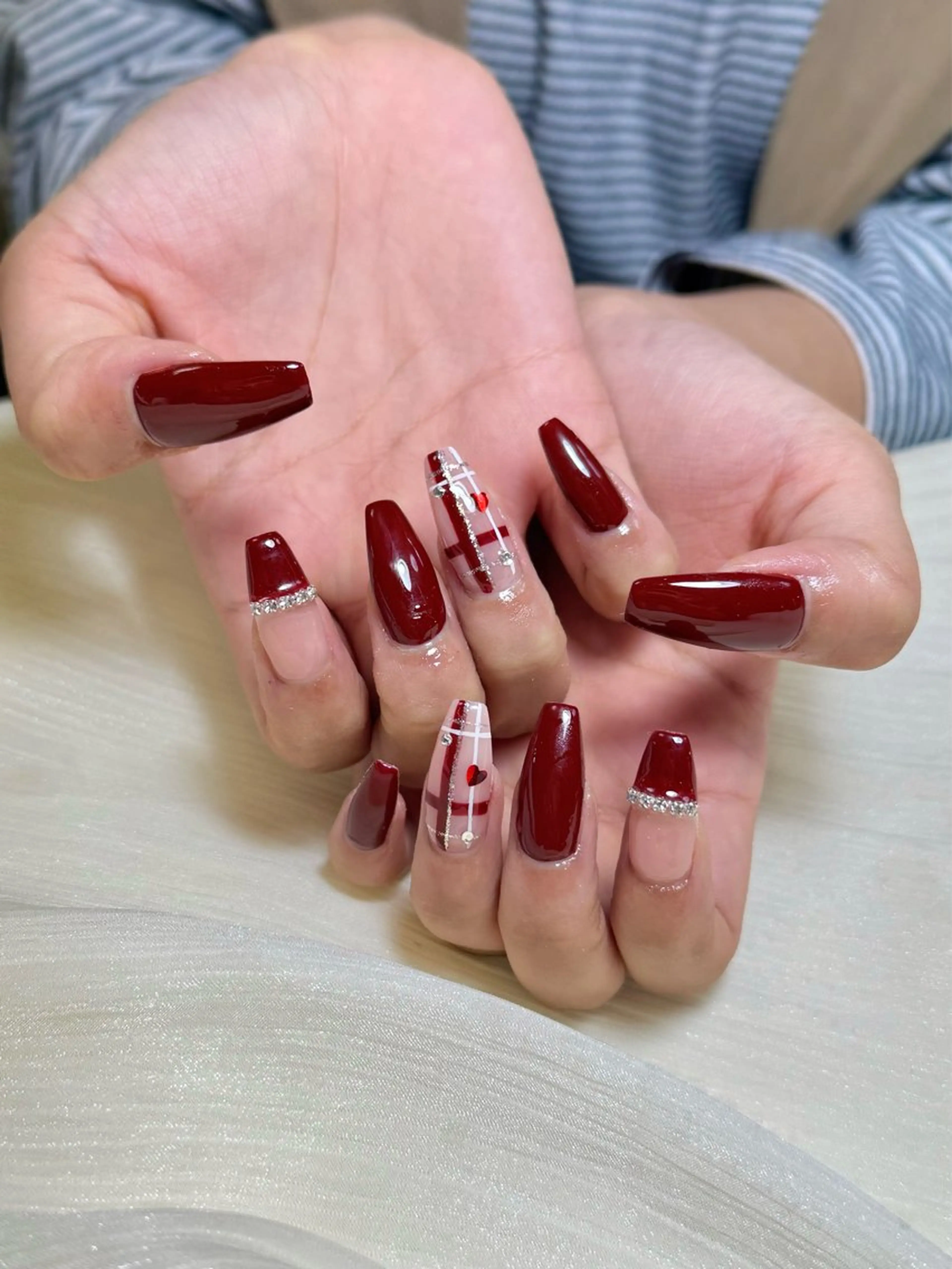 ネイル ハンドネイル 🎀 NaNa_nailのネイルデザイン