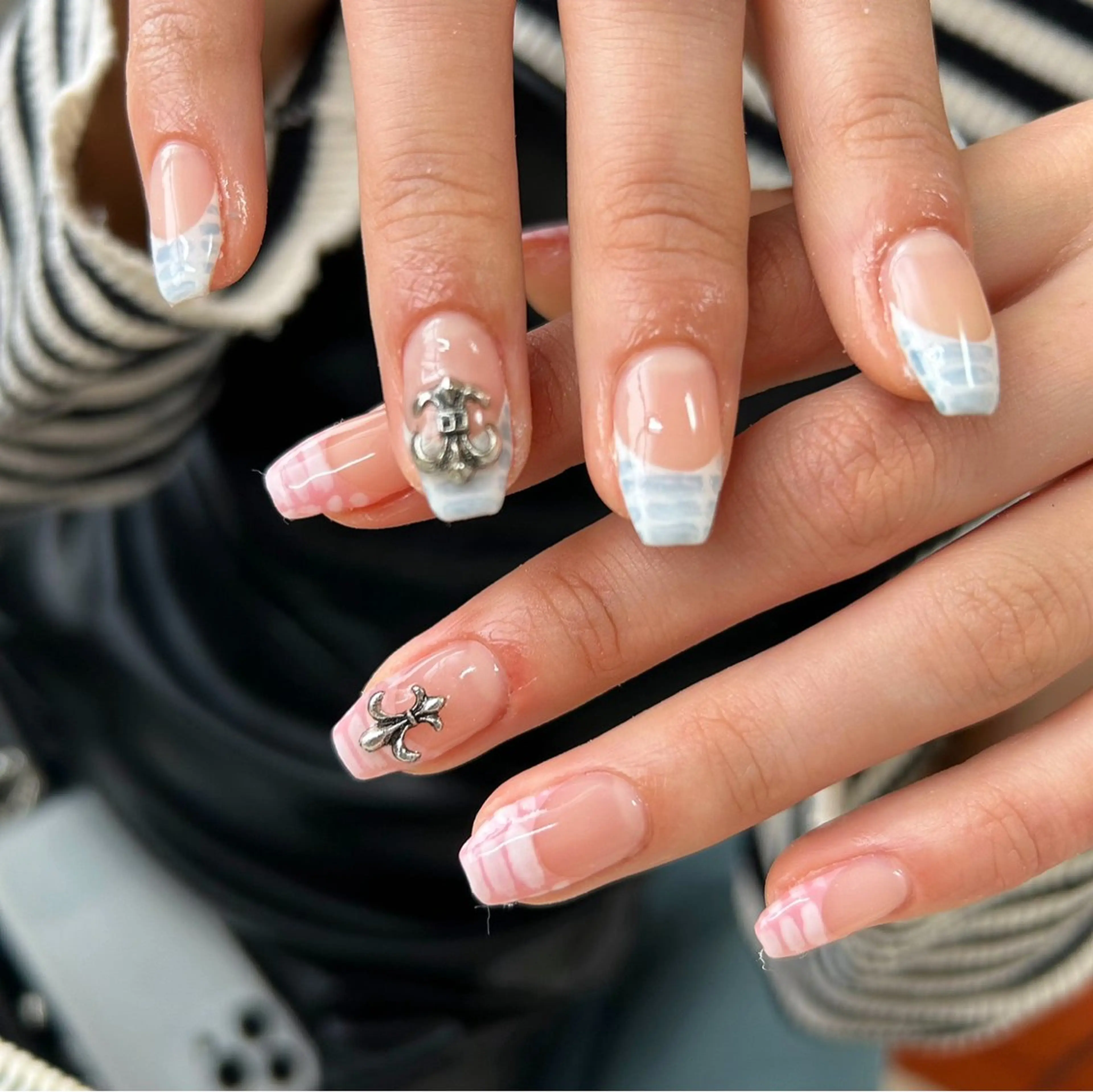 ネイル Laki nailのネイルデザイン