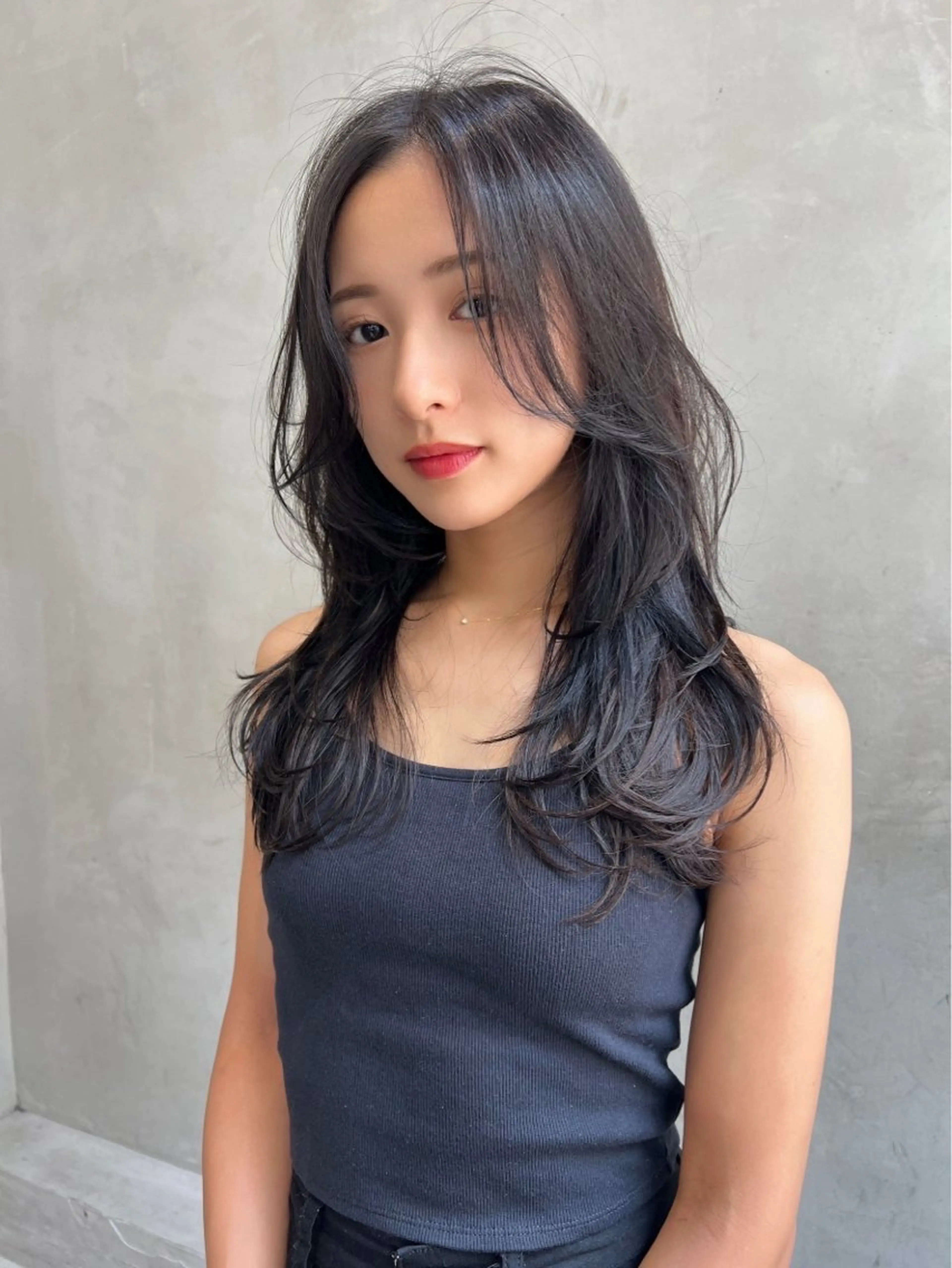 ミディアム カラー くびれヘア 髪質改善 韓国風ヘア レイヤーカット カット ヘアカラー トリートメント 艶髪/レイヤーカット /髪質改善/清水のヘアスタイル