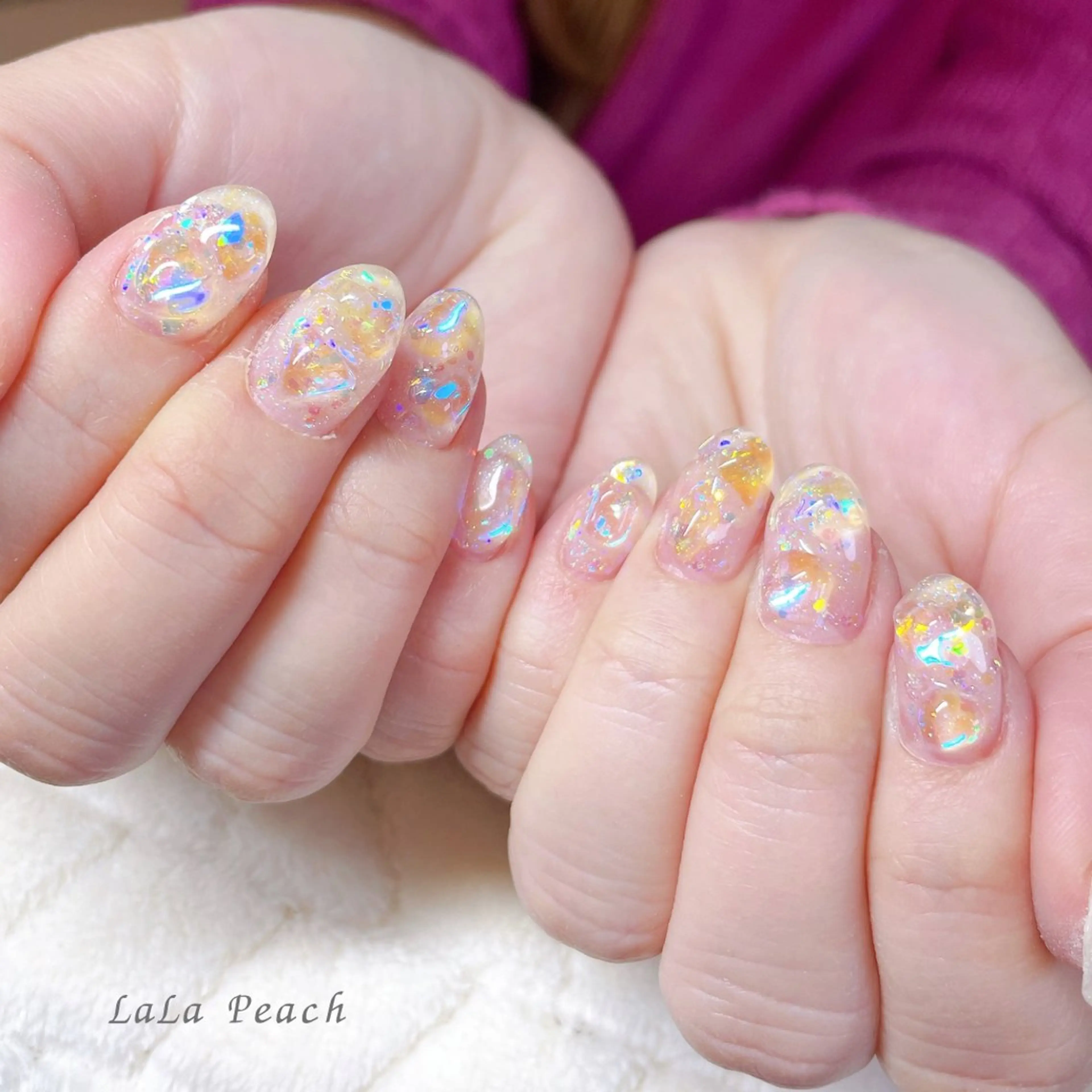 ネイル オーロラネイル ジェルネイル キラキラネイル ストーンネイル ハンドネイル LaLa Peach 福岡のマツエク・マツパデザイン