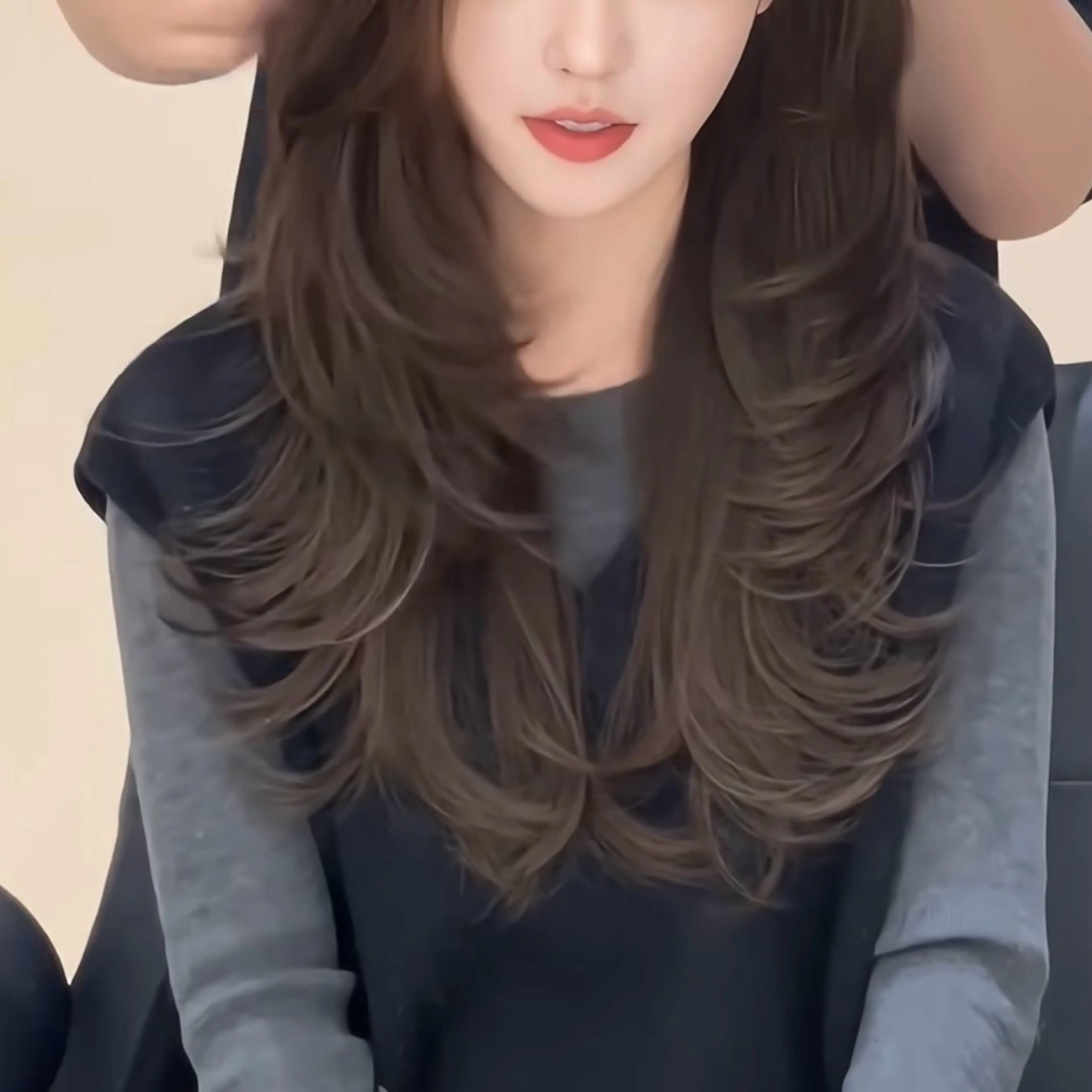 ロング armony (明治神宮前店)所属・☪︎レイヤー/ウルフ /ハッシュ☪︎ にこのヘアスタイル