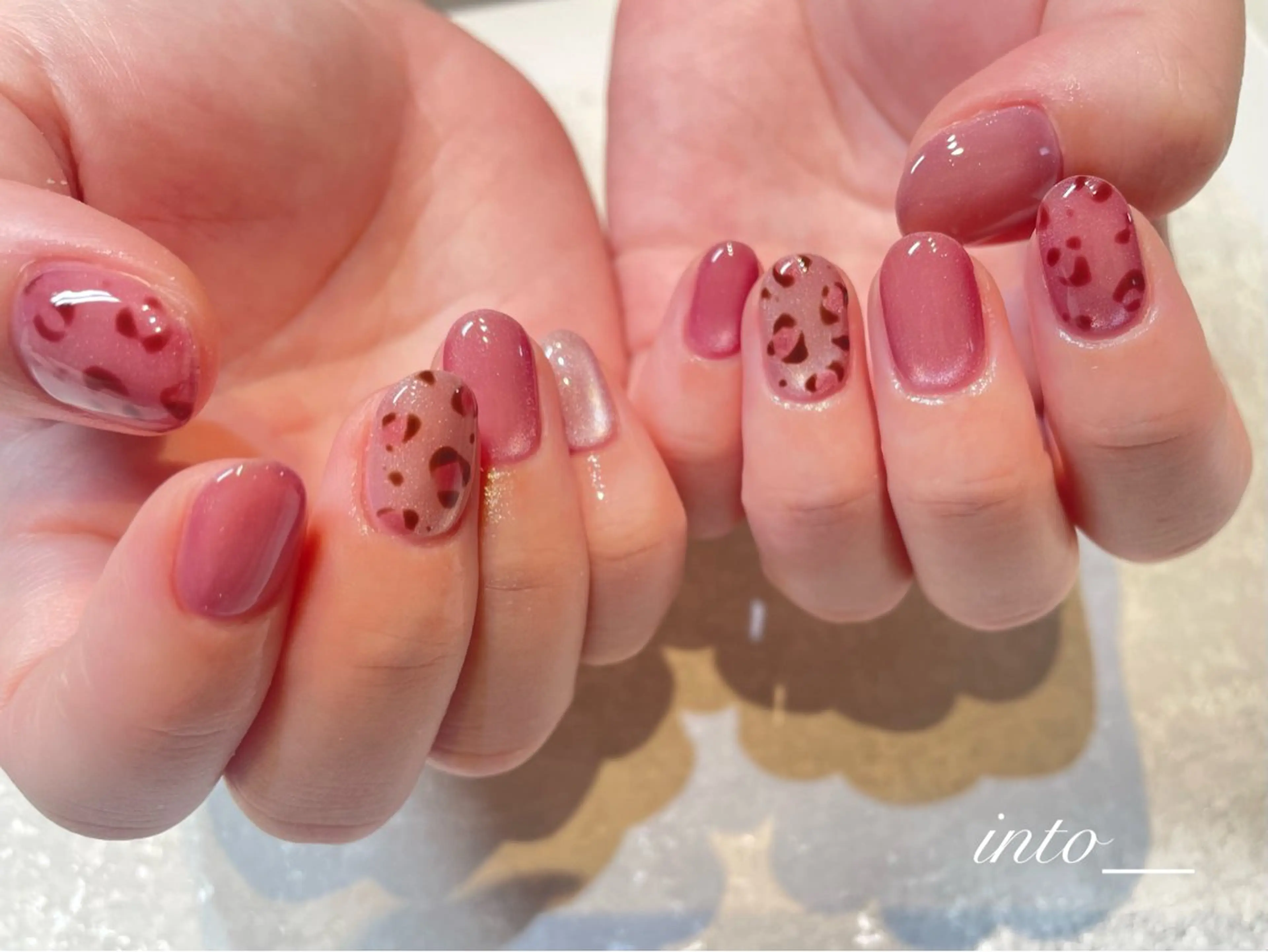 ネイル アートネイル マグネットネイル ピンク 本町ネイルサロン into_ ぬーのネイルデザイン