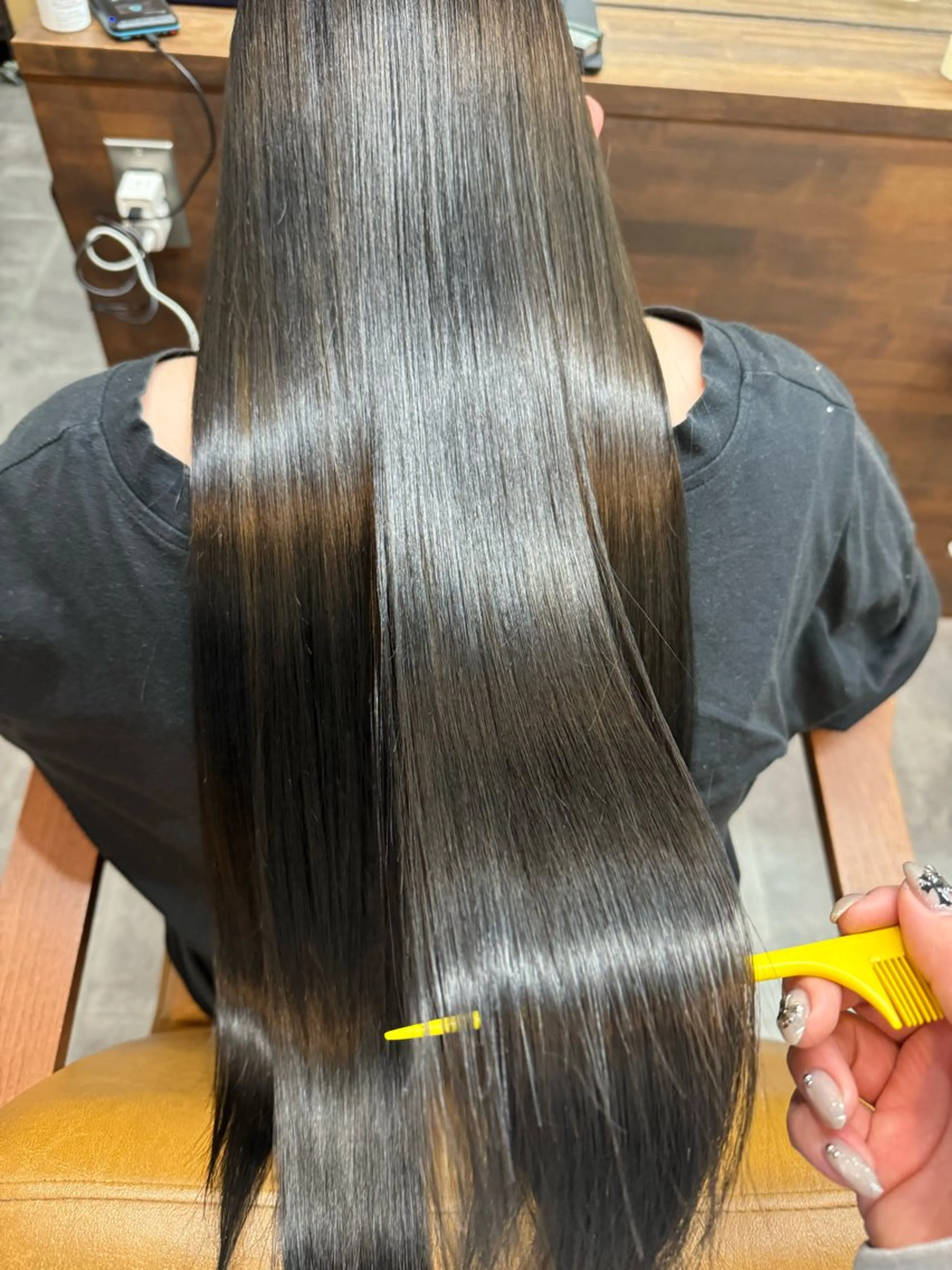 カラー 艶髪/ハイトーン モカのヘアスタイル