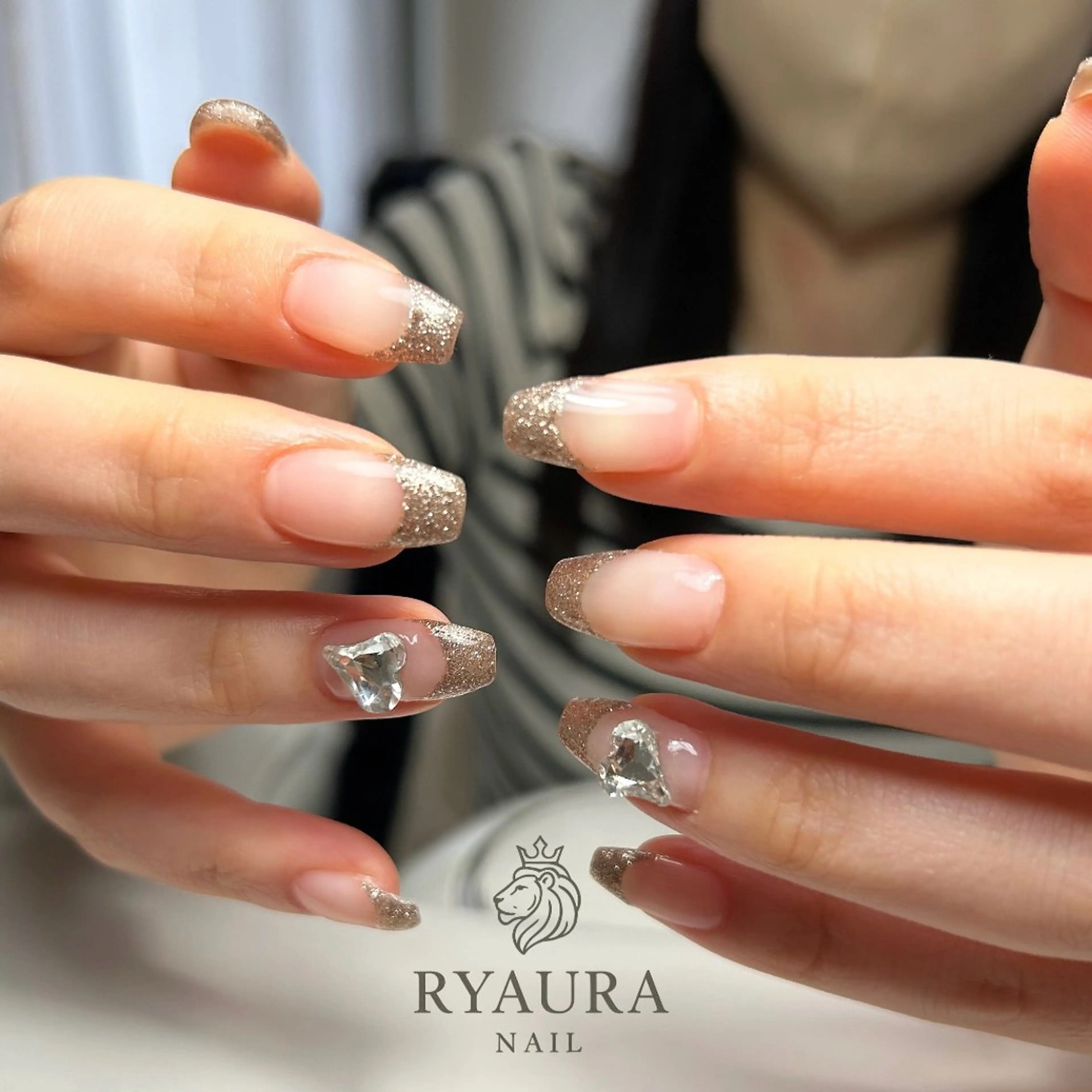 ネイル フレンチネイル キラキラネイル ハンドネイル RYAURA NAILのネイルデザイン
