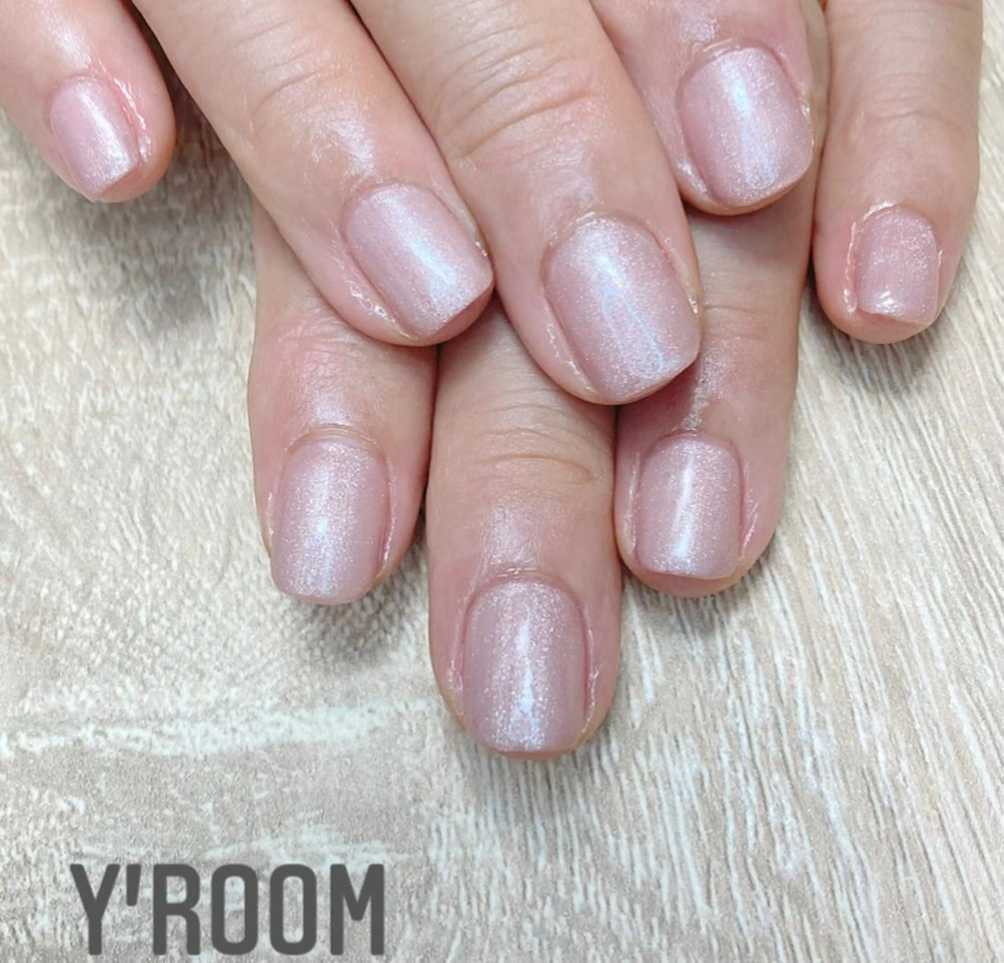 ネイル オーロラネイル フラッシュネイル フットネイル ジェルネイル グラデーション ハンドネイル YUKA （ネイリスト）のネイルデザイン
