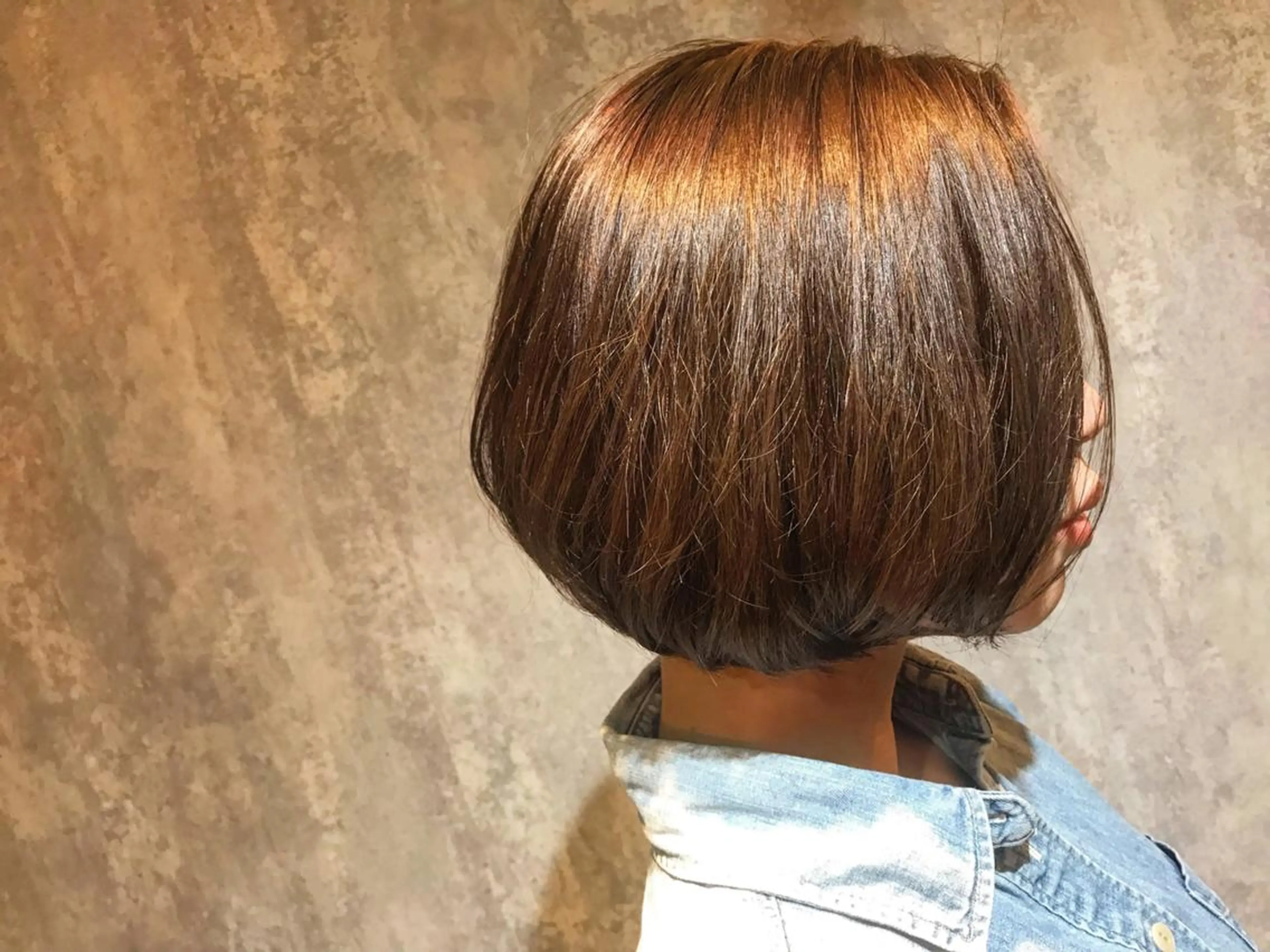 カラー グラデーションカラー ピンクカラー レッドカラー カット トリートメント vato バトのヘアスタイル