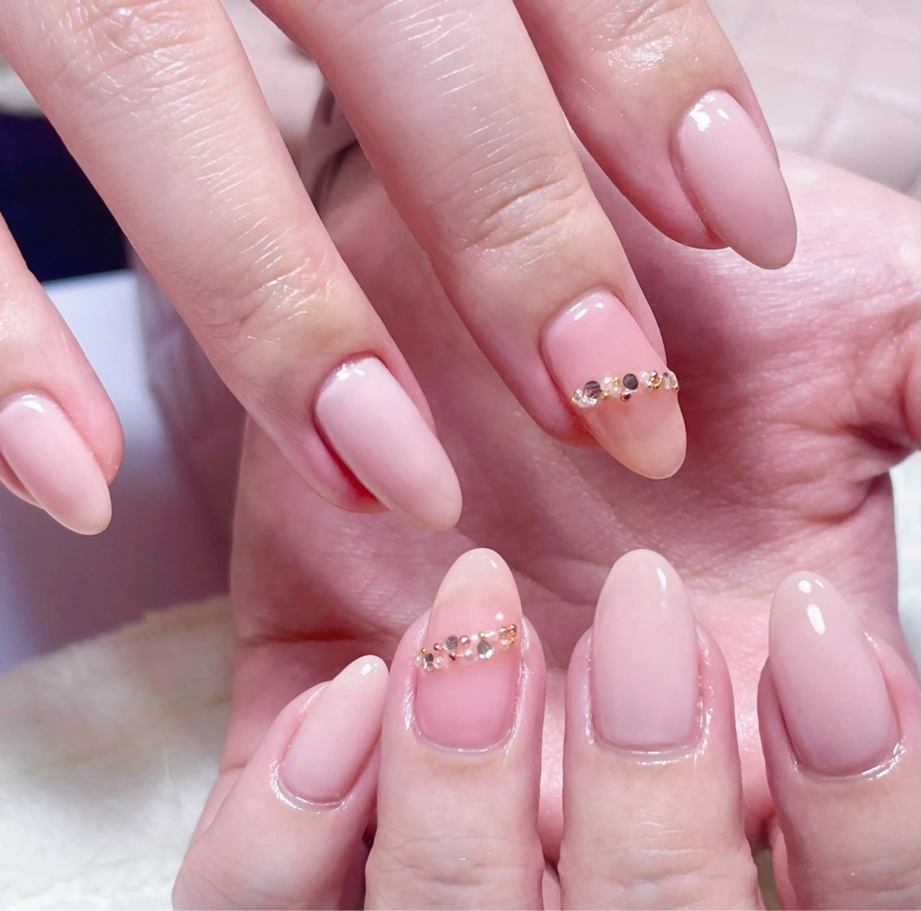 ネイル オフィスネイル ピンク シンプルネイル 春ネイル Chicchi 加茂宮駅徒歩3分のネイルデザイン