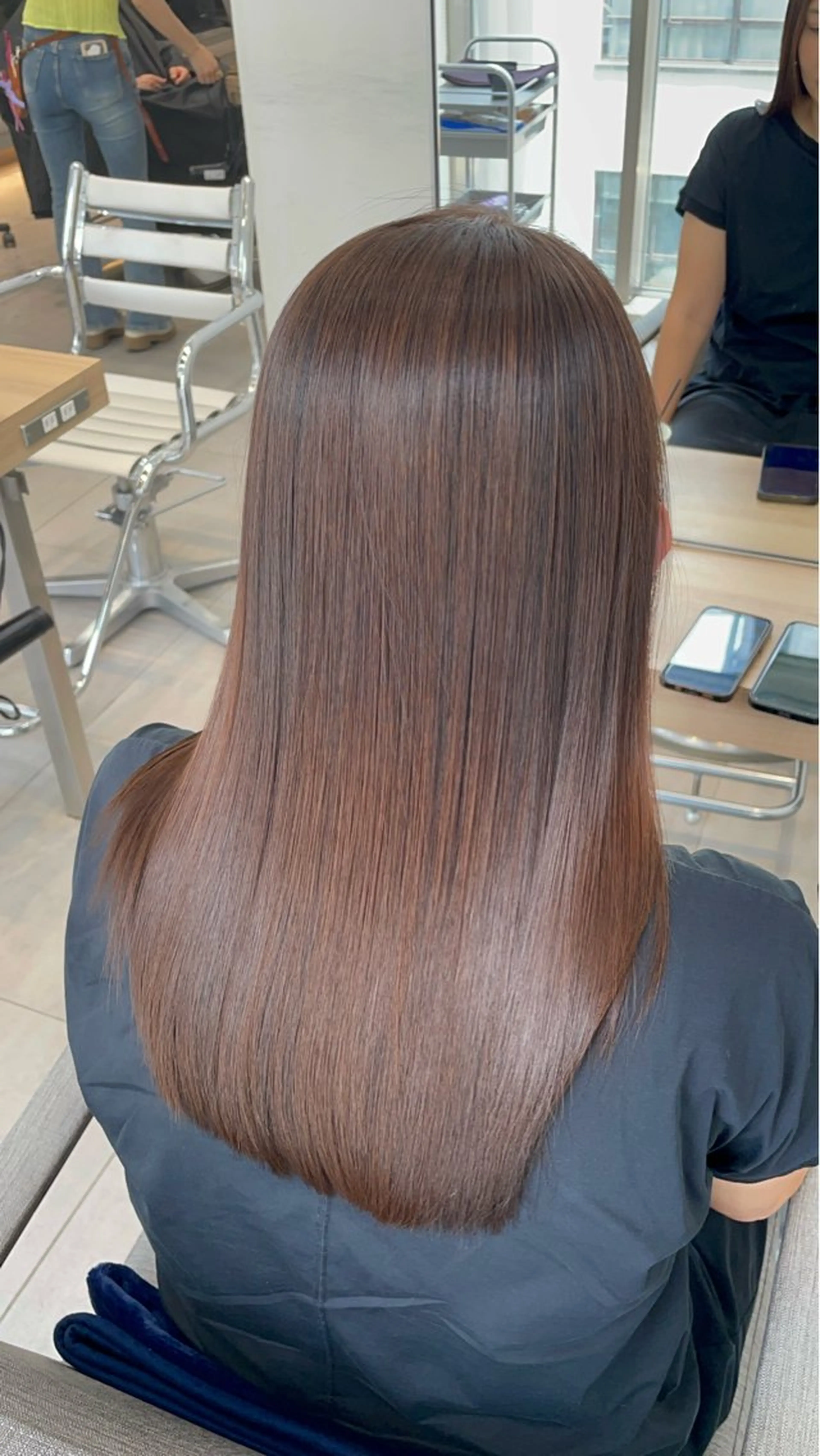 ロング ヘアカラー 縮毛矯正 トリートメント ✨髪質改善✨美髪 矯正🫧小泉のヘアスタイル