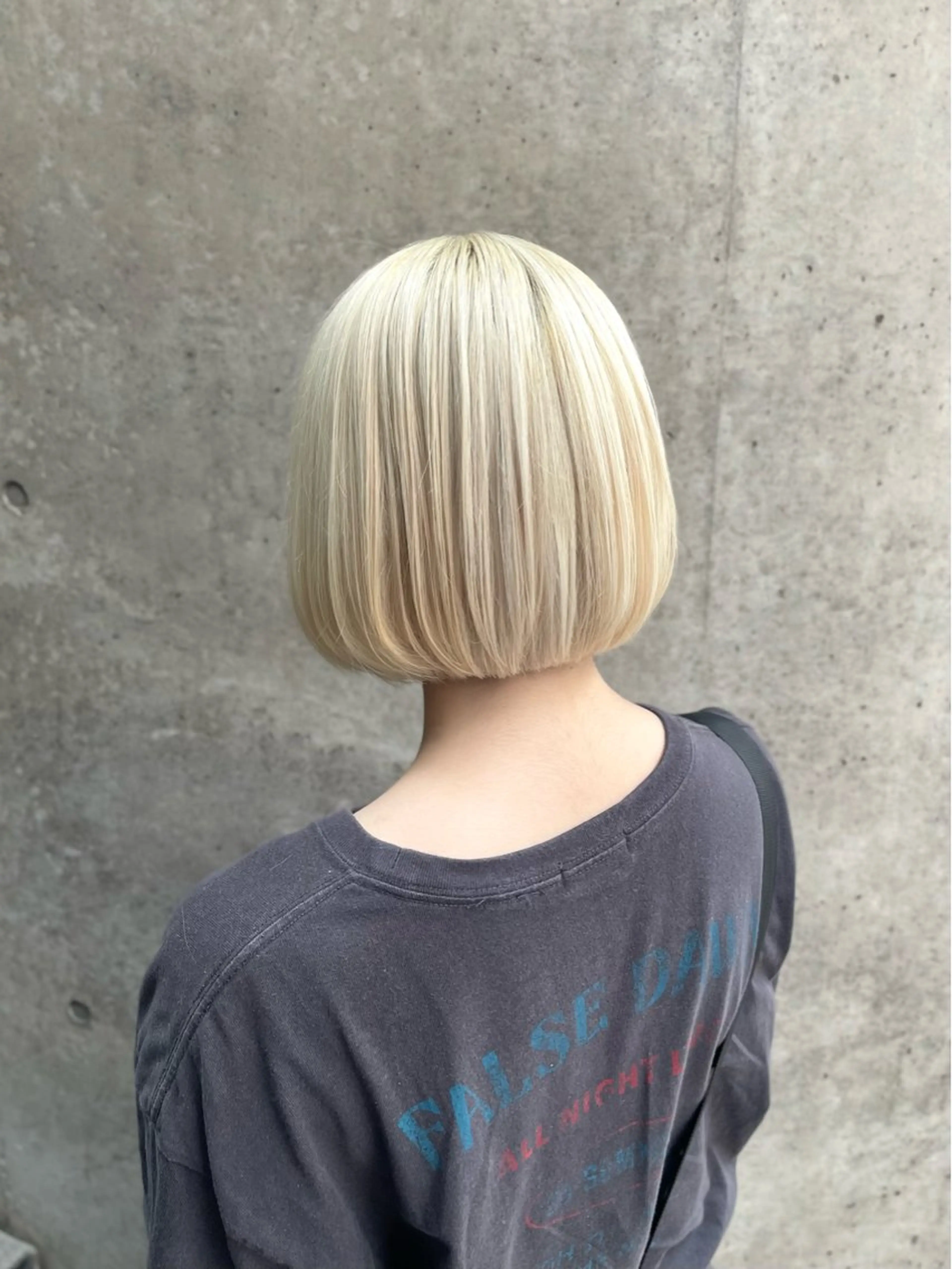 ショート カット ヘアカラー 西山祐生/ハイトーン /ケアブリーチ/艶髪のヘアスタイル