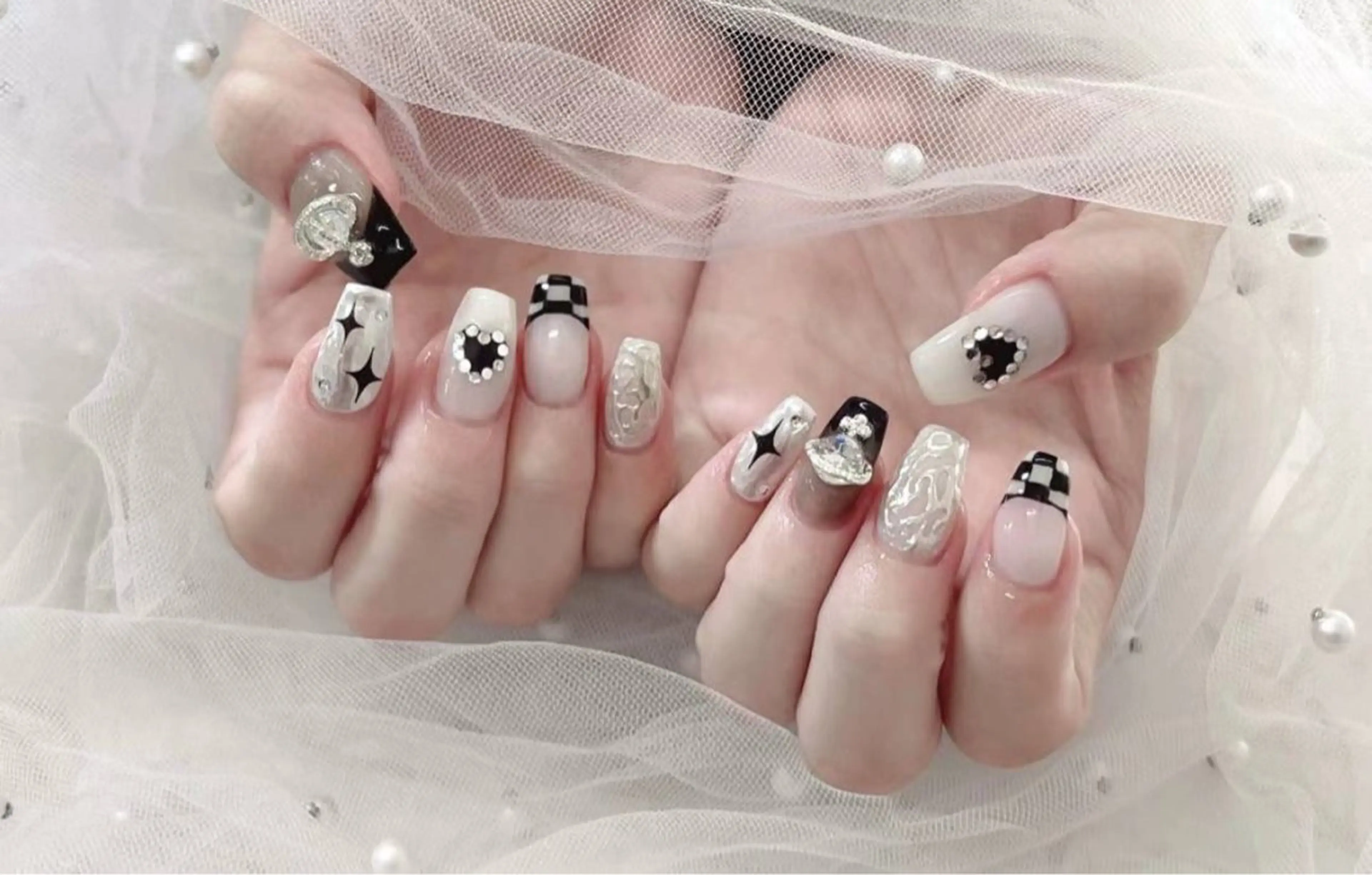 ネイル ハヤシ ミカのネイルデザイン