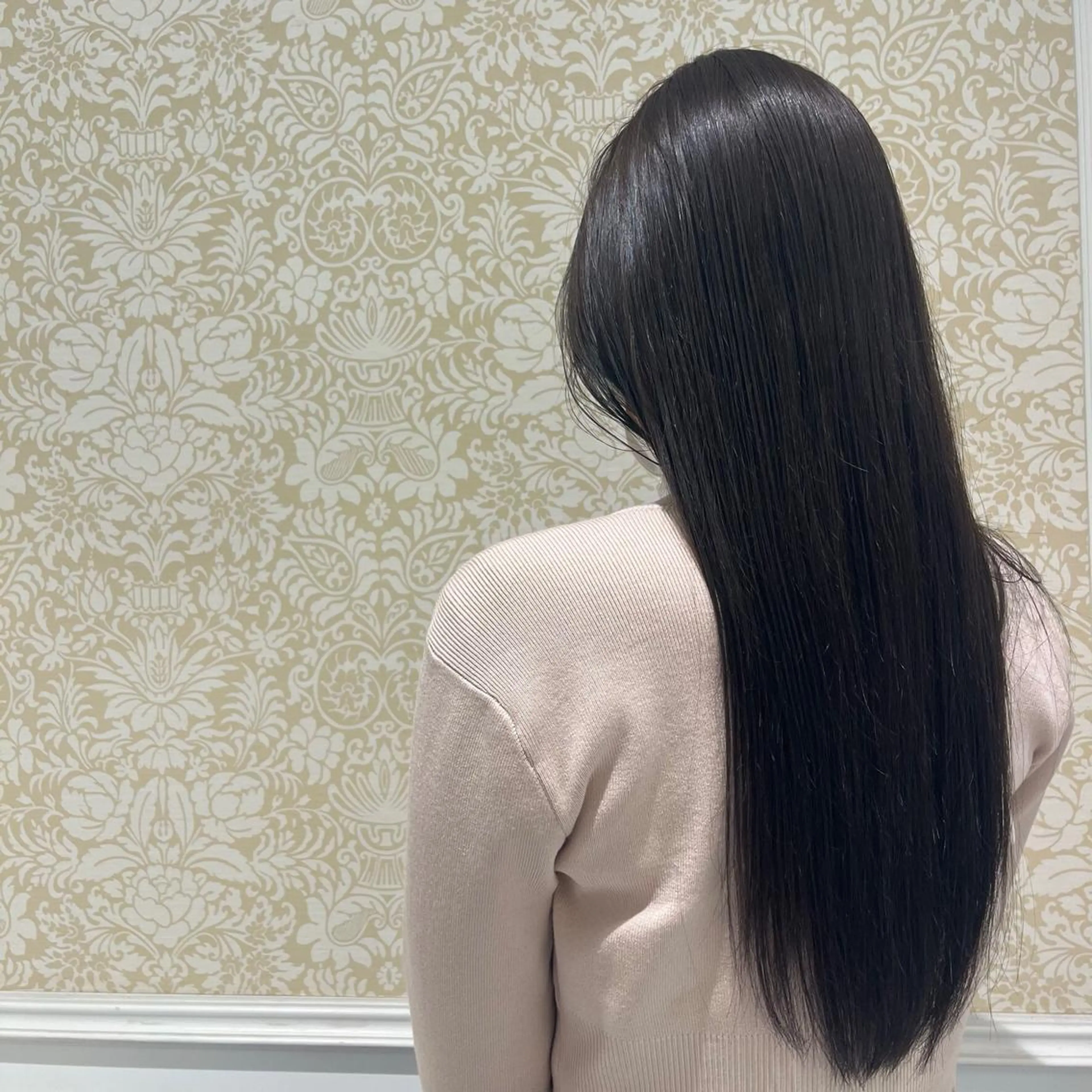 ロング カラー ヘアカラー トリートメント 🐠寒色系×パーマ 櫻井　麿偉🐏のヘアスタイル