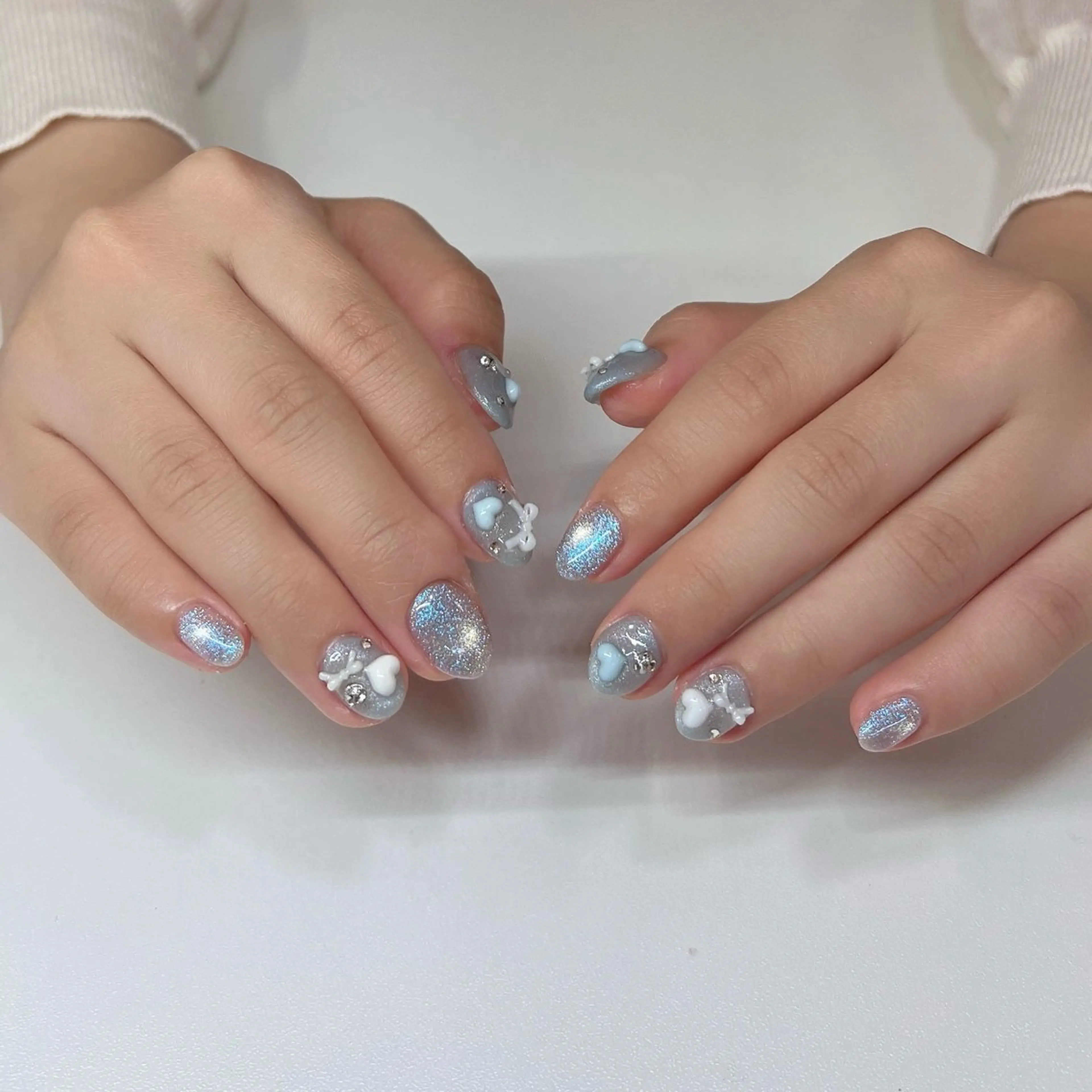 ネイル 水色 ワンホンネイル ハンドネイル Chipi Neneのネイルデザイン