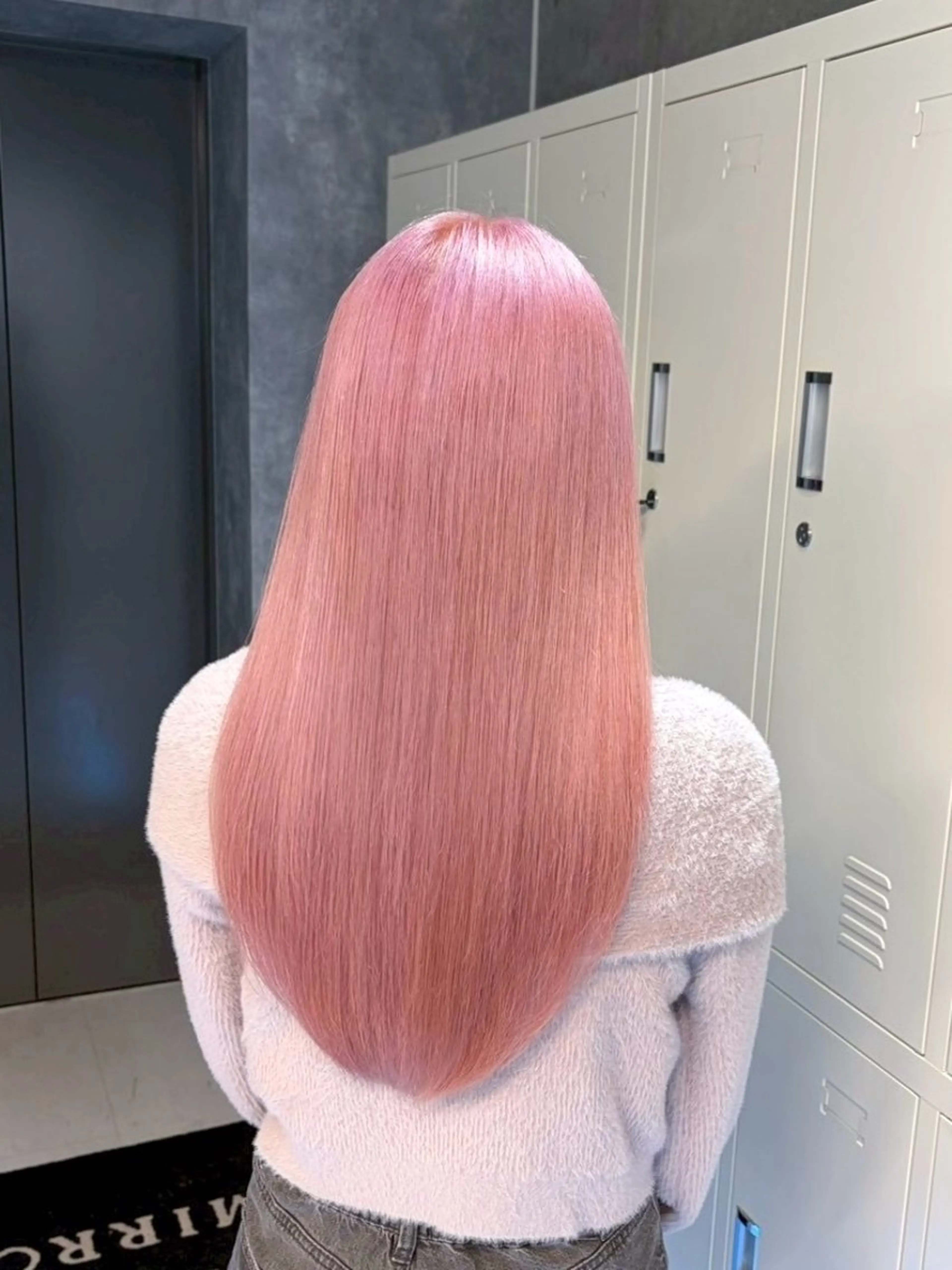 カラー 🦋ハイトーン×ア レンジ💫Leenaのヘアスタイル