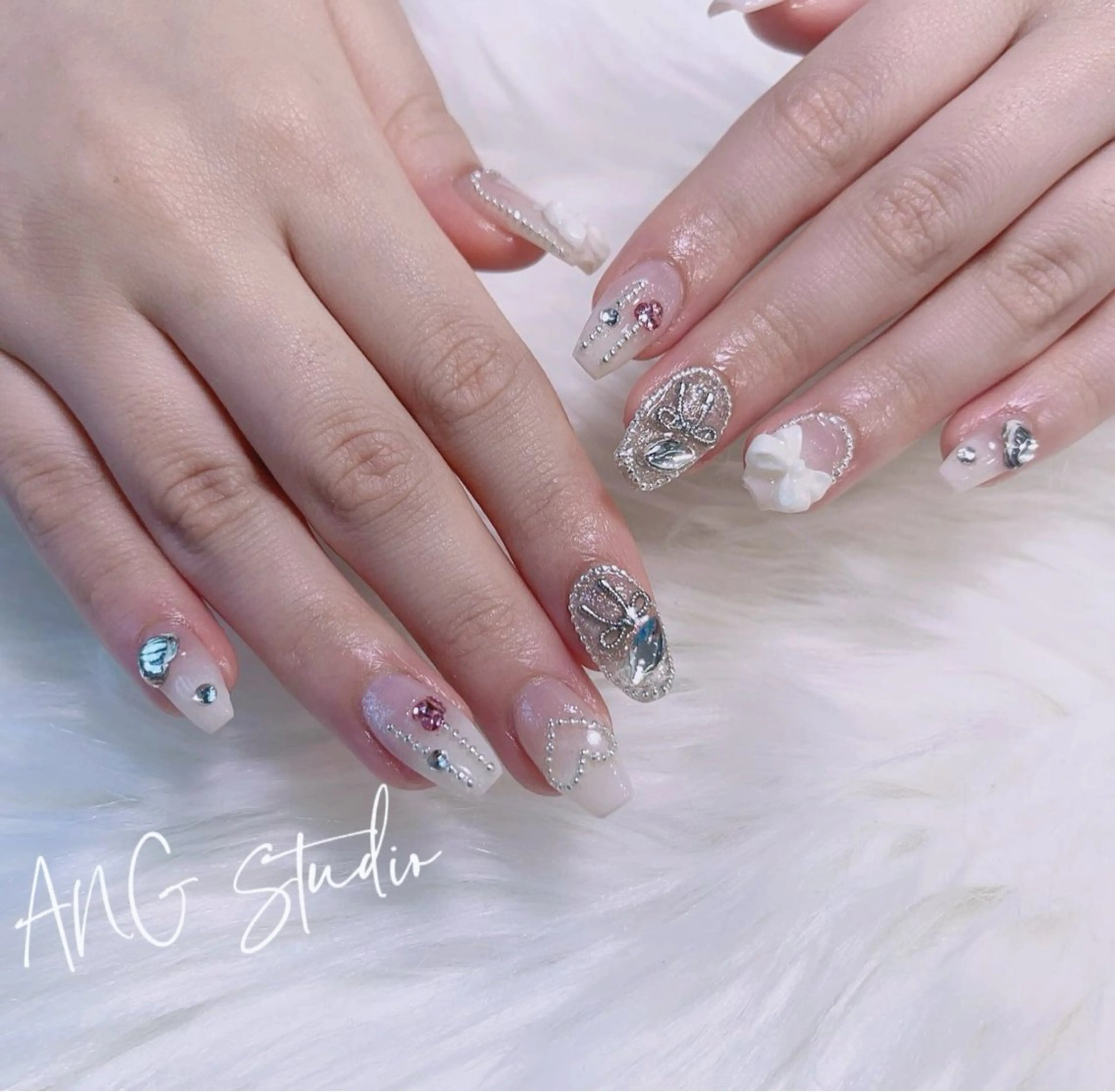 ネイル ハンドネイル ハンドケア ANG Studioのネイルデザイン