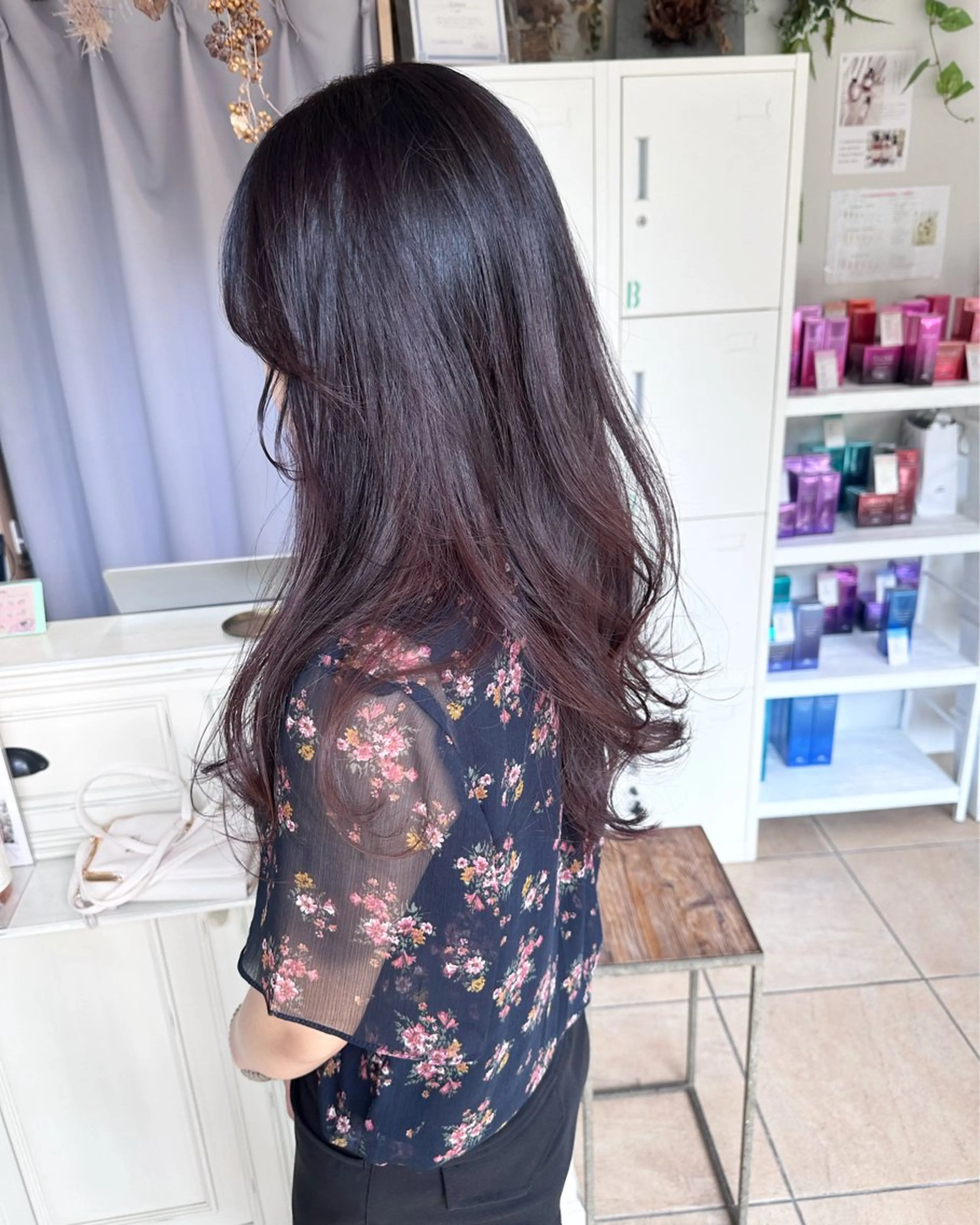 セミロング カット ヘアカラー トリートメント ＨＩ ROのヘアスタイル