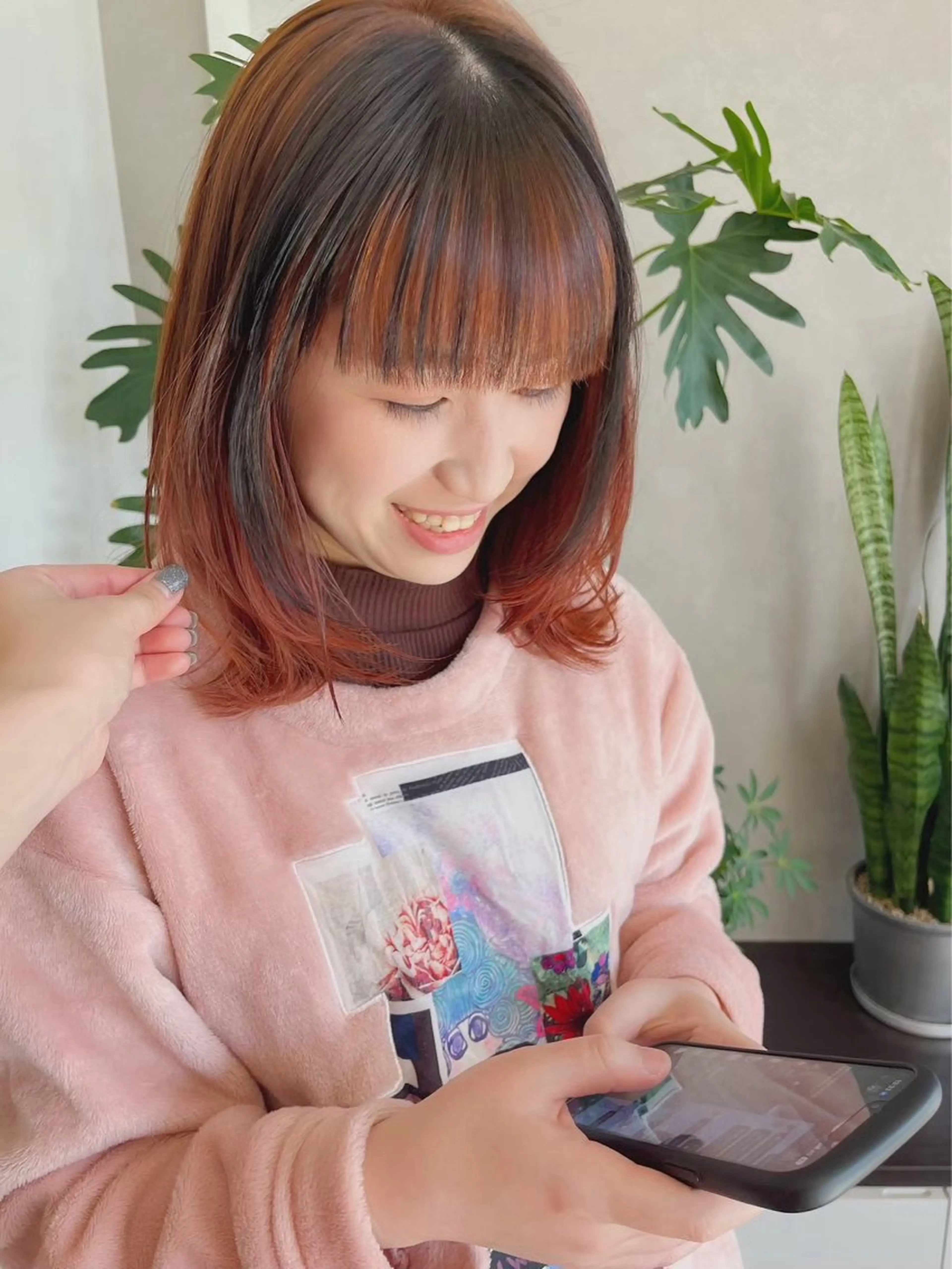 ミディアム 🤍レイヤーツヤカラ ーAkane🇰🇷のヘアスタイル