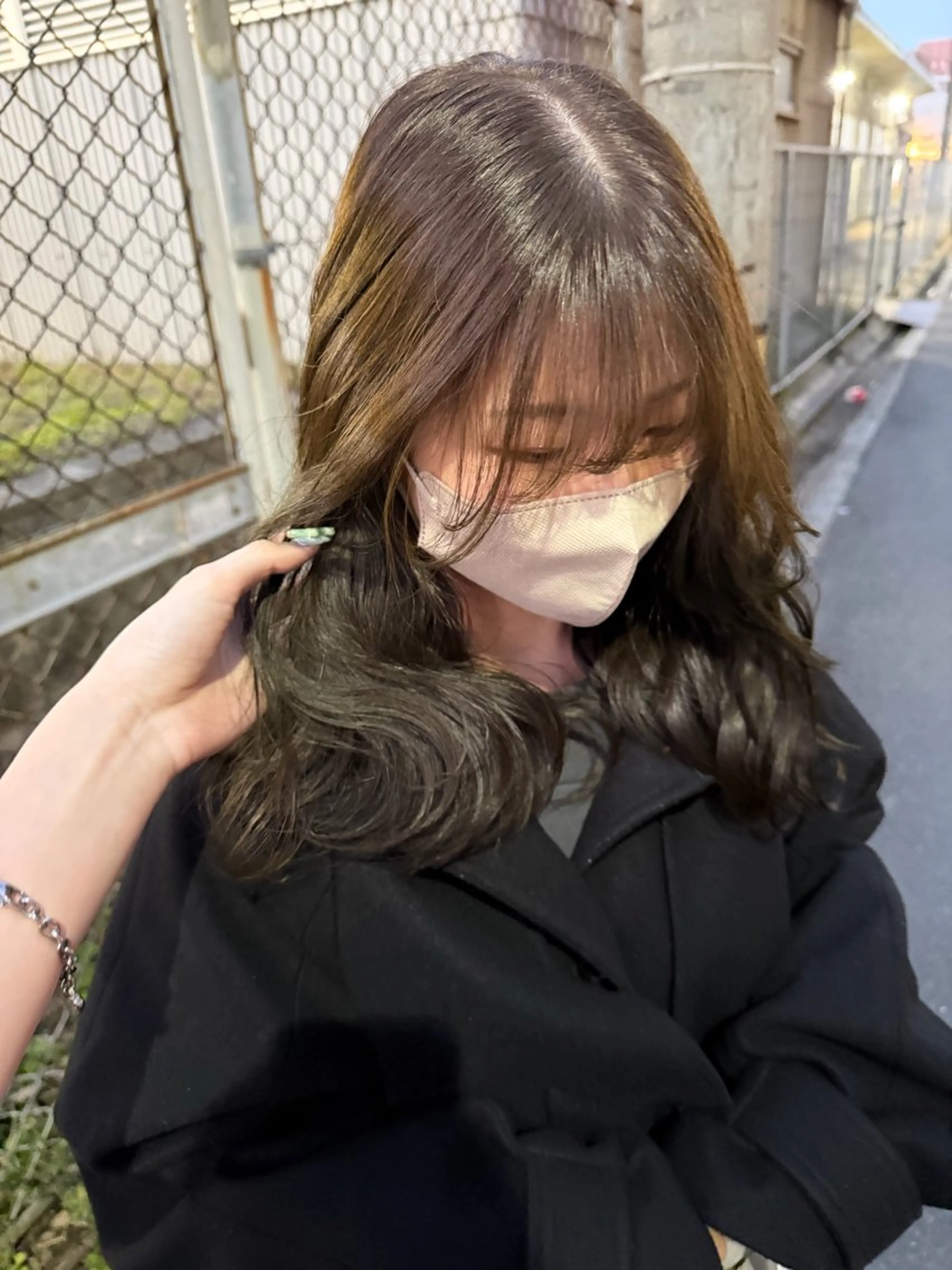 ロング カラー グレージュ オリーブグレージュ オリーブグレー ヘアカラー トリートメント Karin trスタイリスト🥀のヘアスタイル