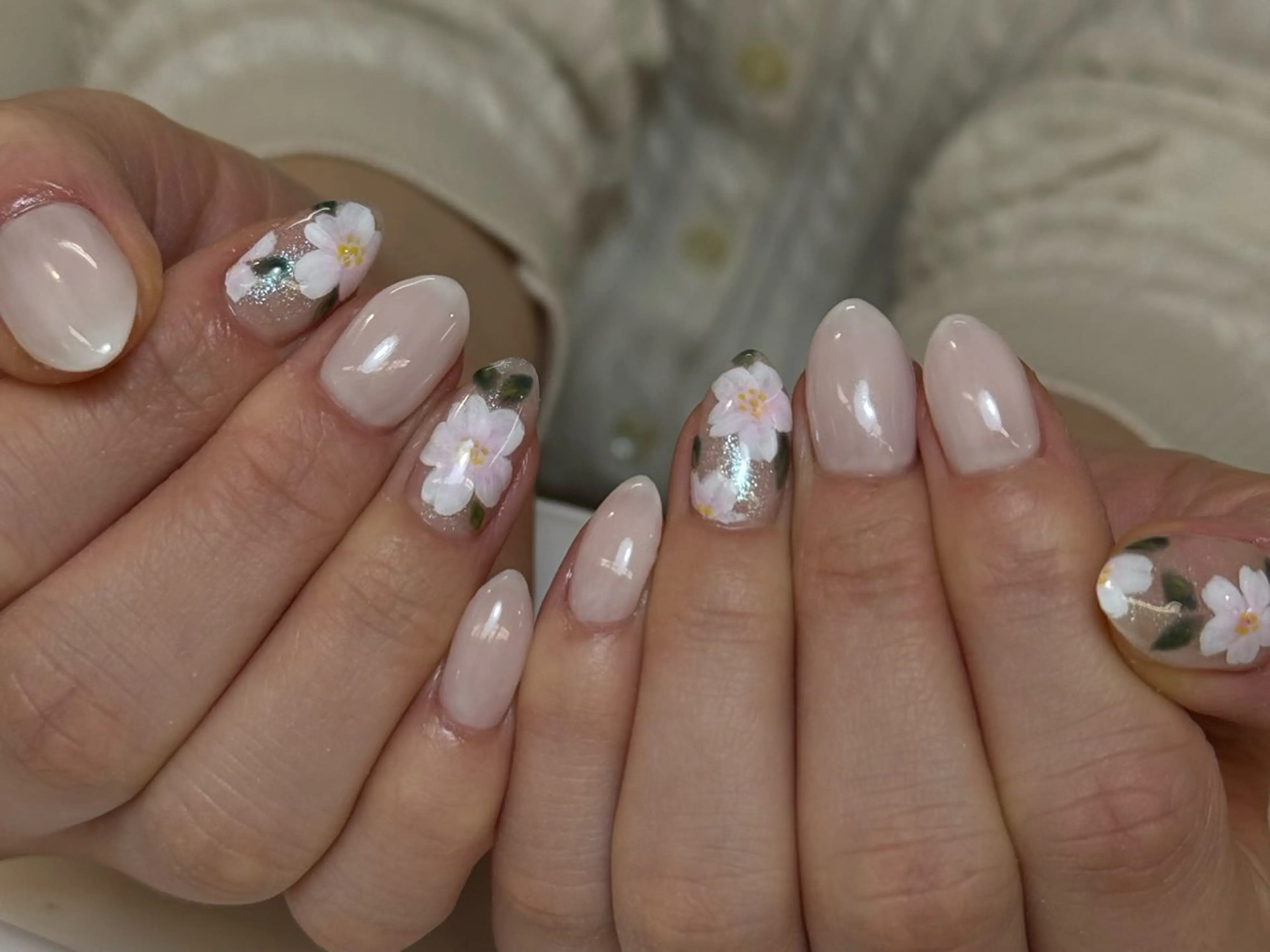 ネイル チークネイル フレンチネイル 韓国ネイル マグネットネイル 持ち込み ハンドネイル Hi nail🎀 池袋kozueのネイルデザイン