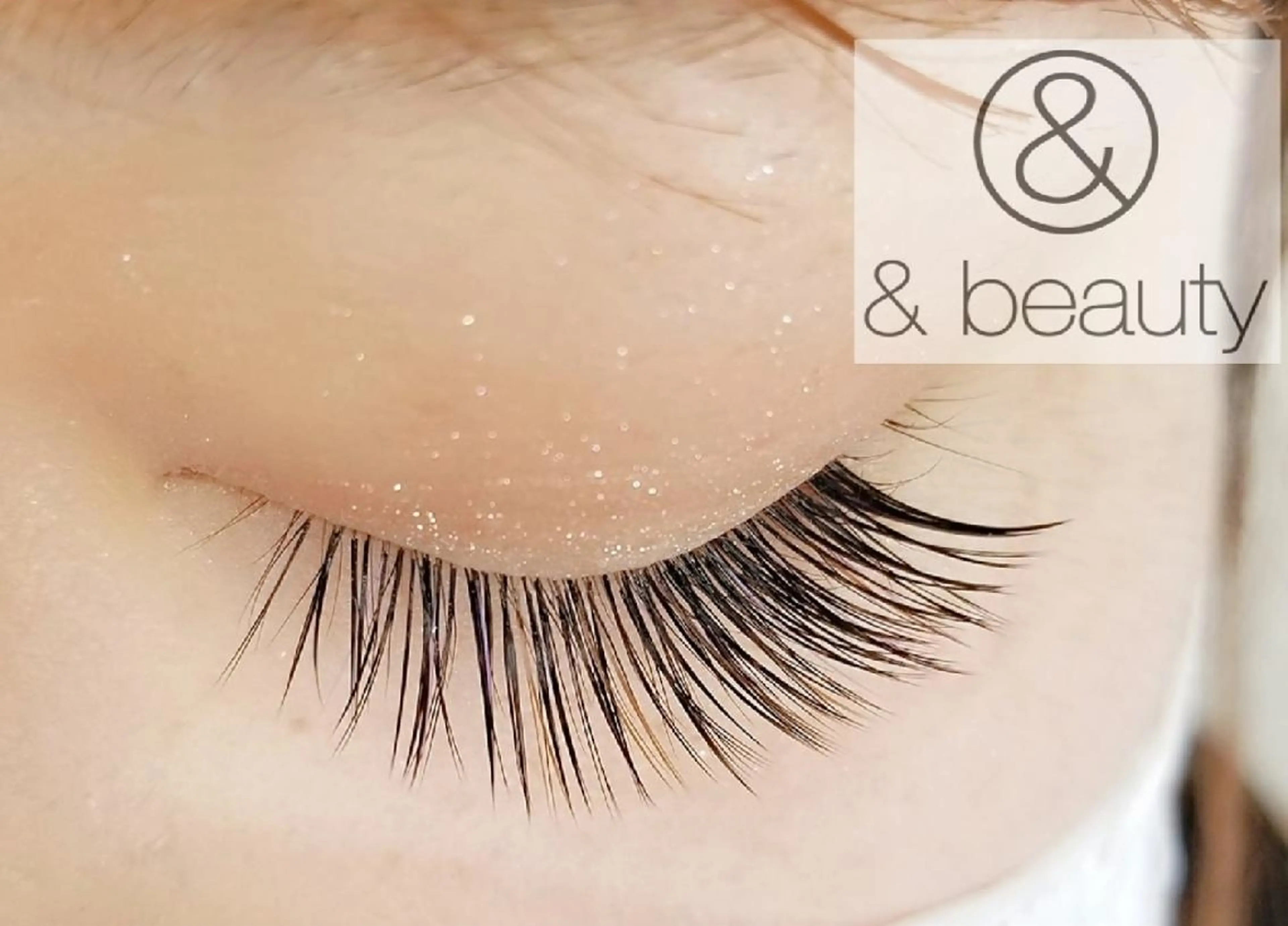 マツエク・マツパ ボリュームラッシュ カラーエクステ │千葉中央のマツエク・マツパデザイン