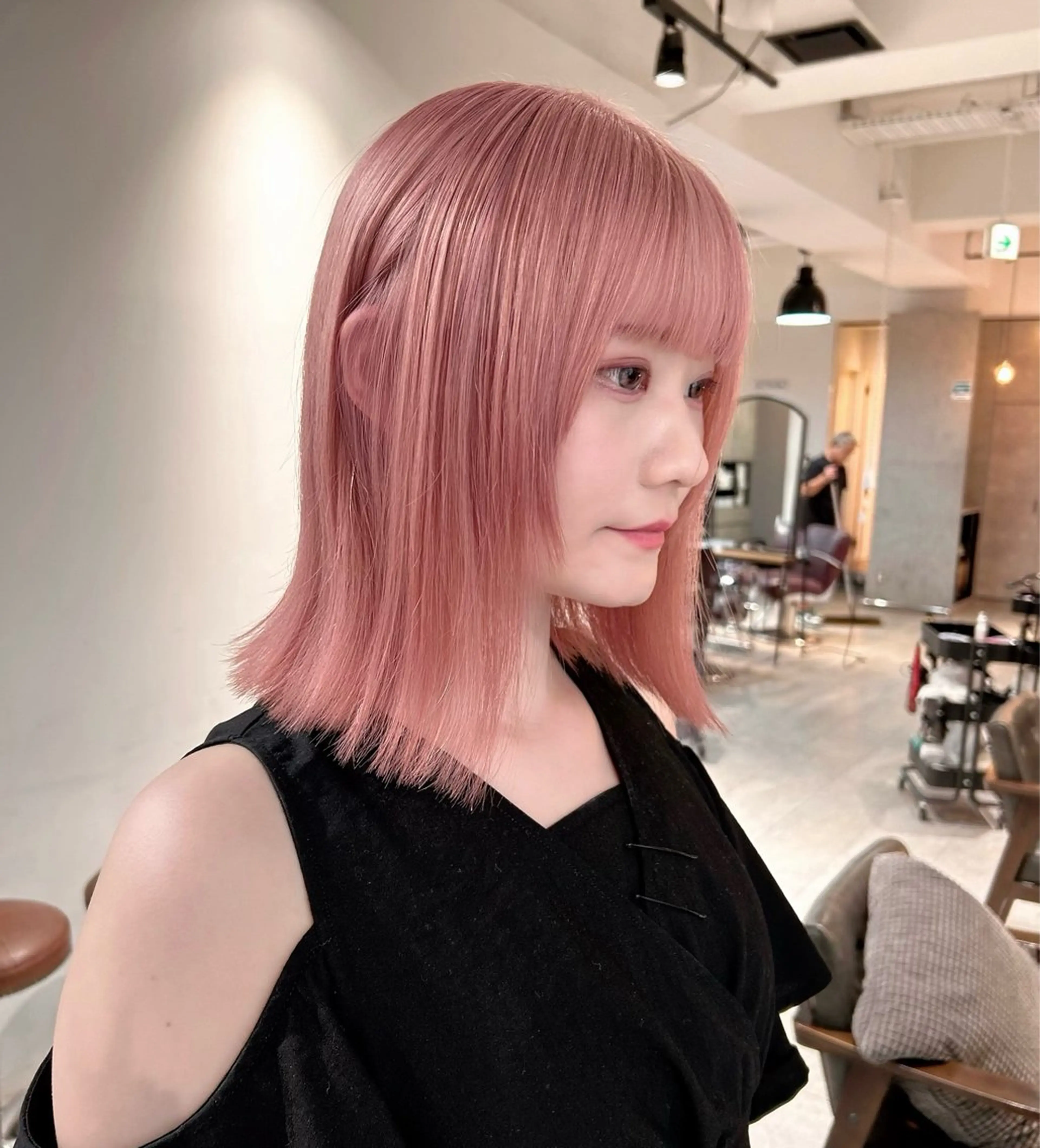 ミディアム カラー ヘアカラー 🤍原宿/ハイトーン みほ🎀໒꒱のヘアスタイル