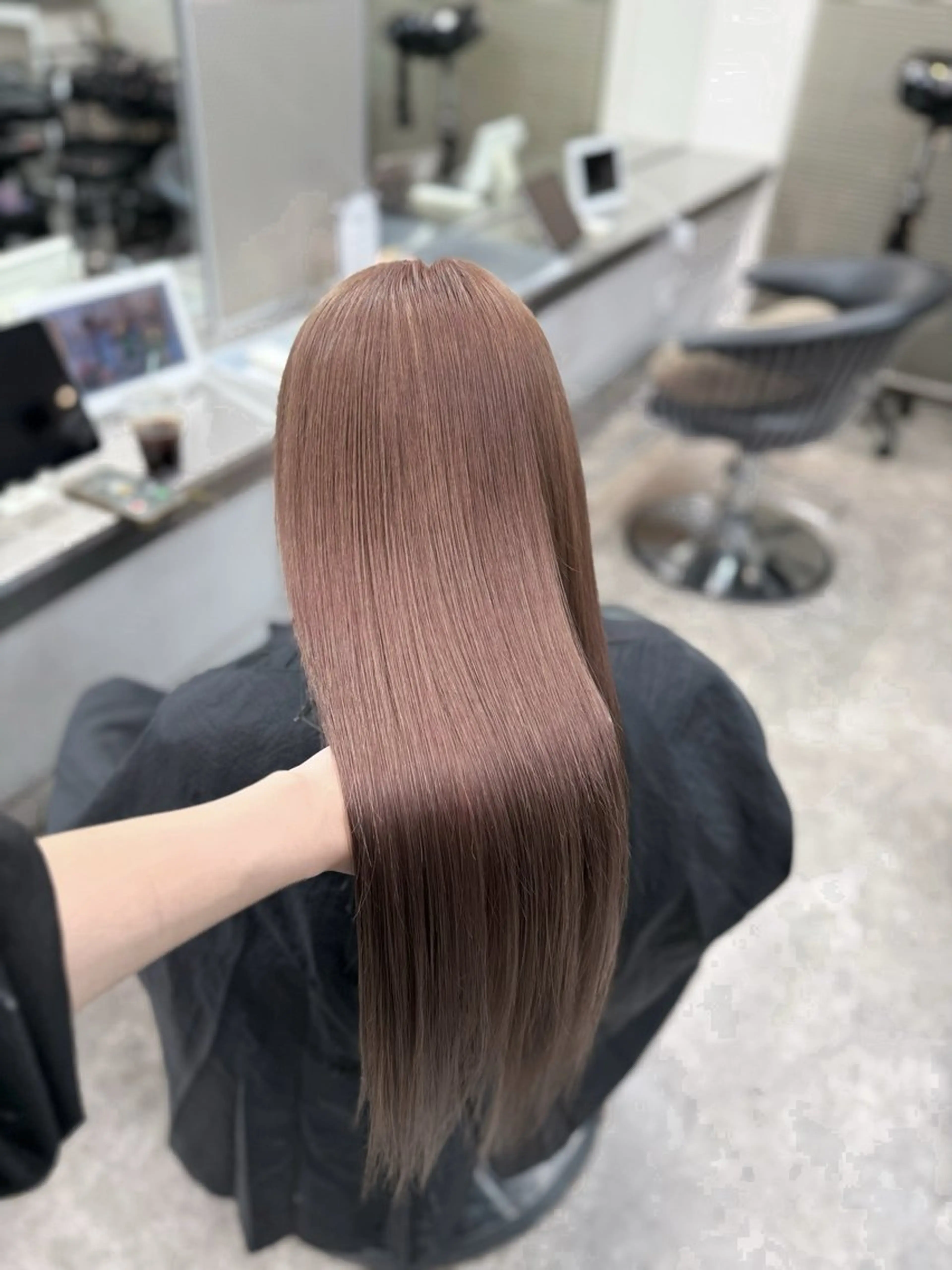 ロング カラー ベージュカラー ピンクカラー ピンクベージュ ヘアカラー 小林 円香のヘアスタイル
