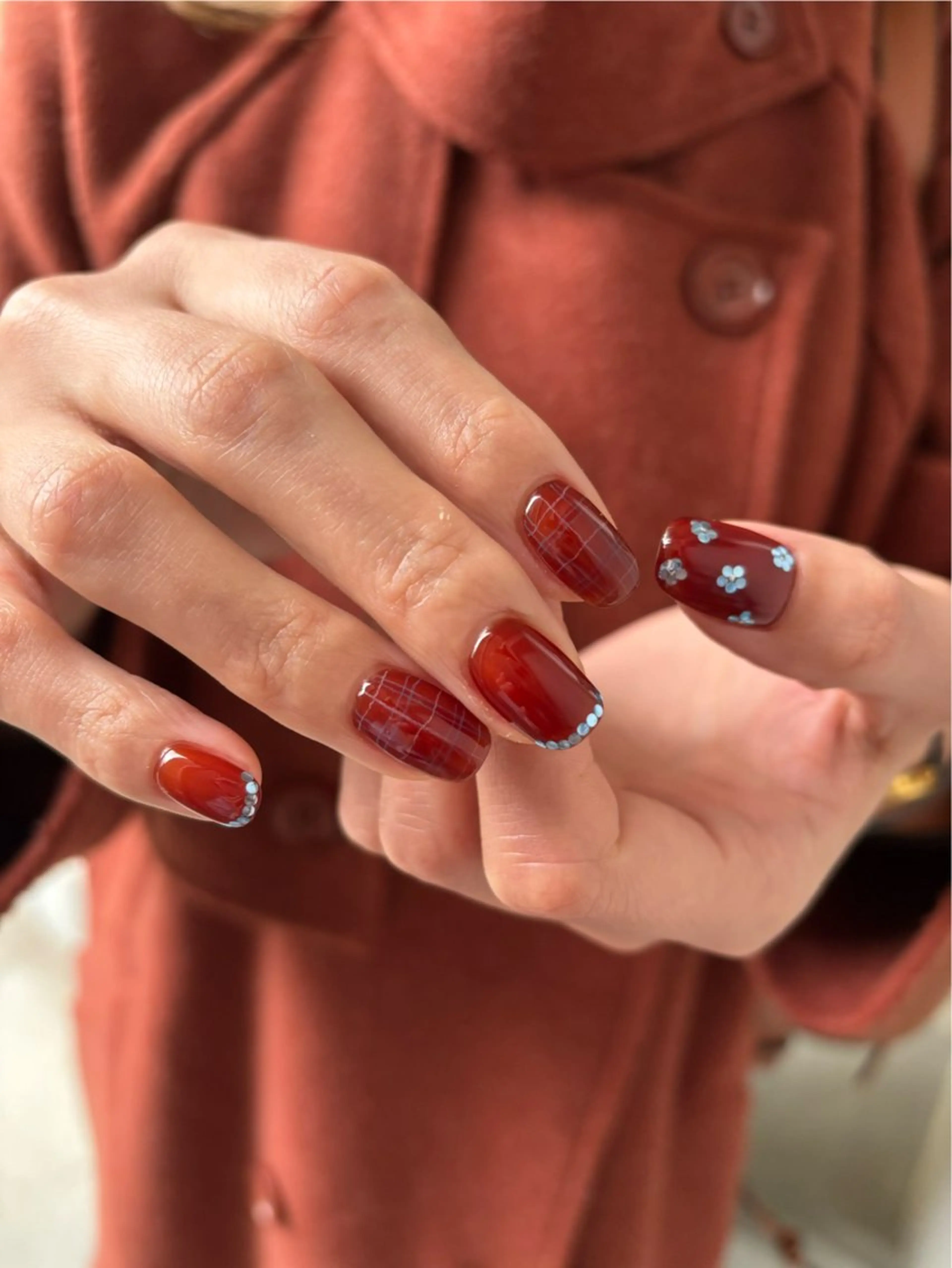 ネイル Manon Tomiのネイルデザイン