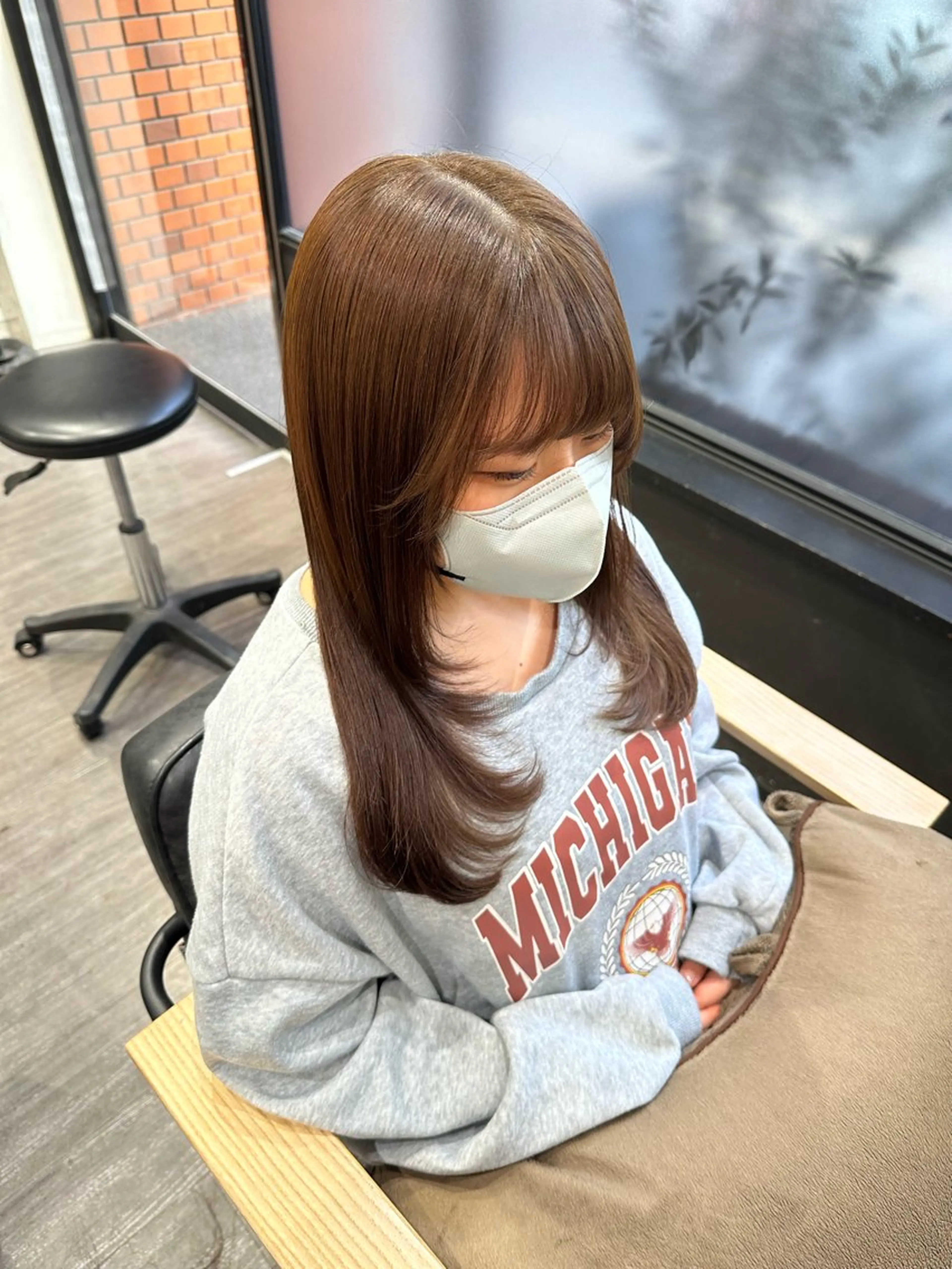 ミディアム カラー 顔まわりレイヤー レイヤーカット カット ヘアカラー トリートメント 艶髪レイヤー上田 紗也🇰🇷💗のヘアスタイル