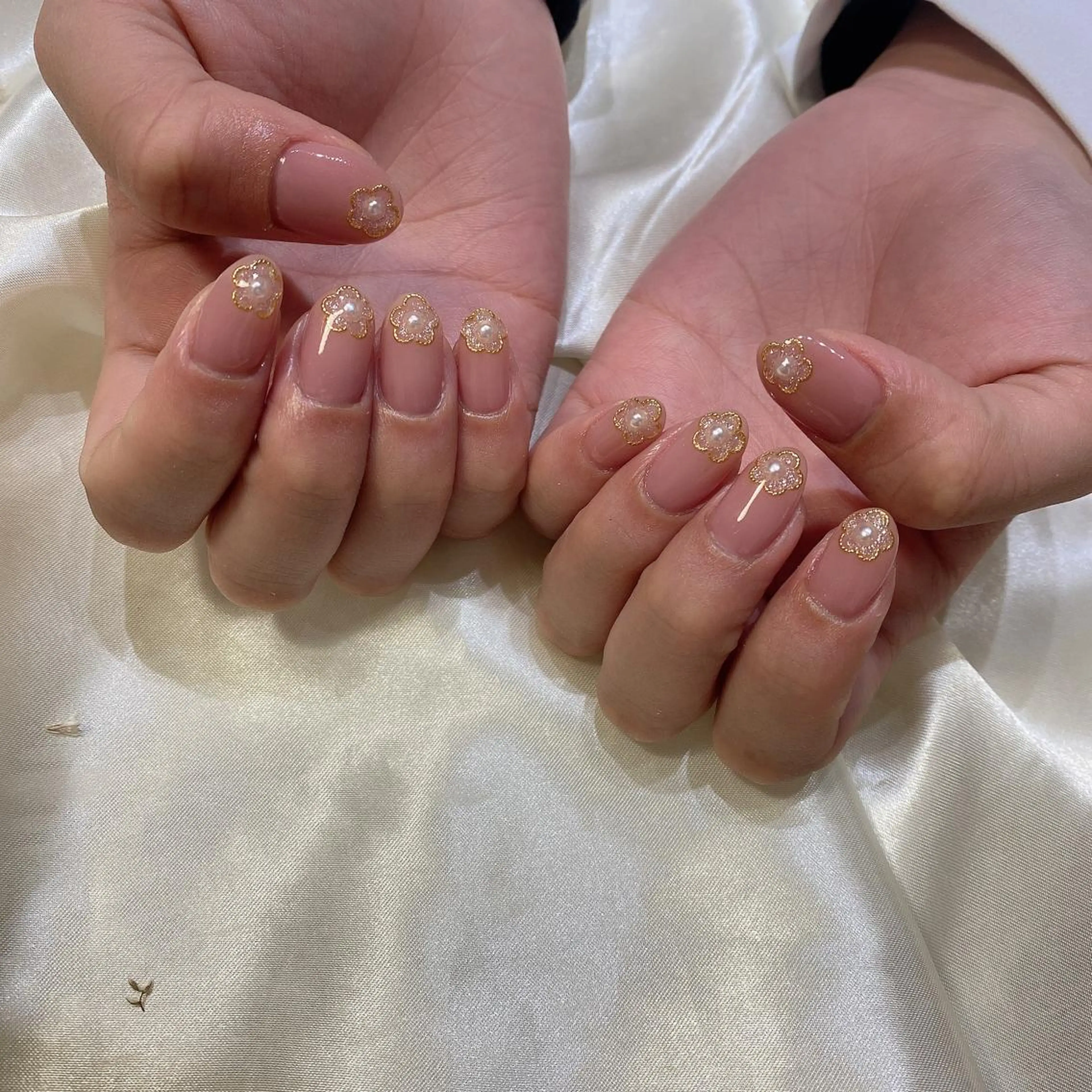 ネイル ハンドネイル 西岡 杏のネイルデザイン