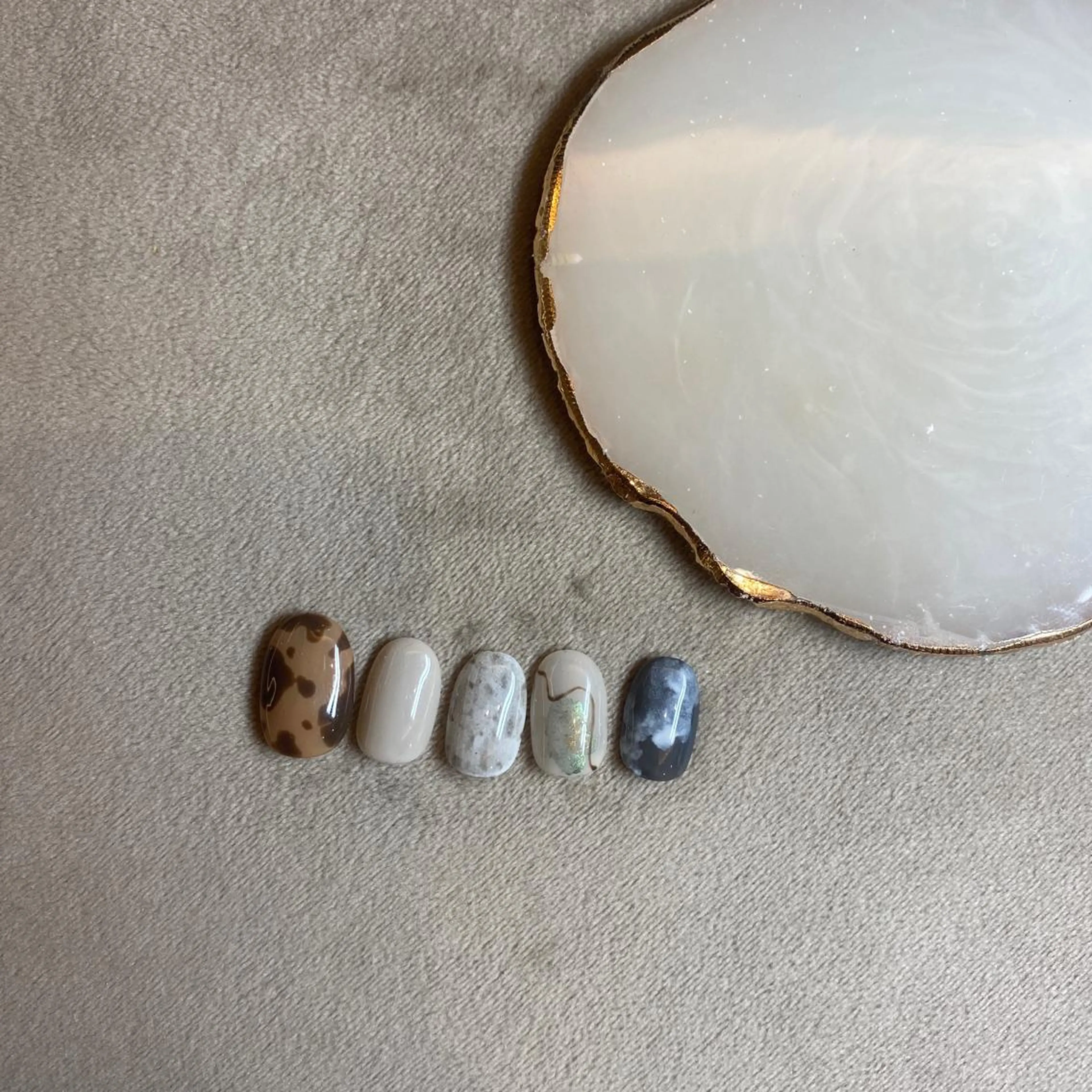 ネイル フリーランス¨̮⃝ ネイリストOKADAのネイルデザイン