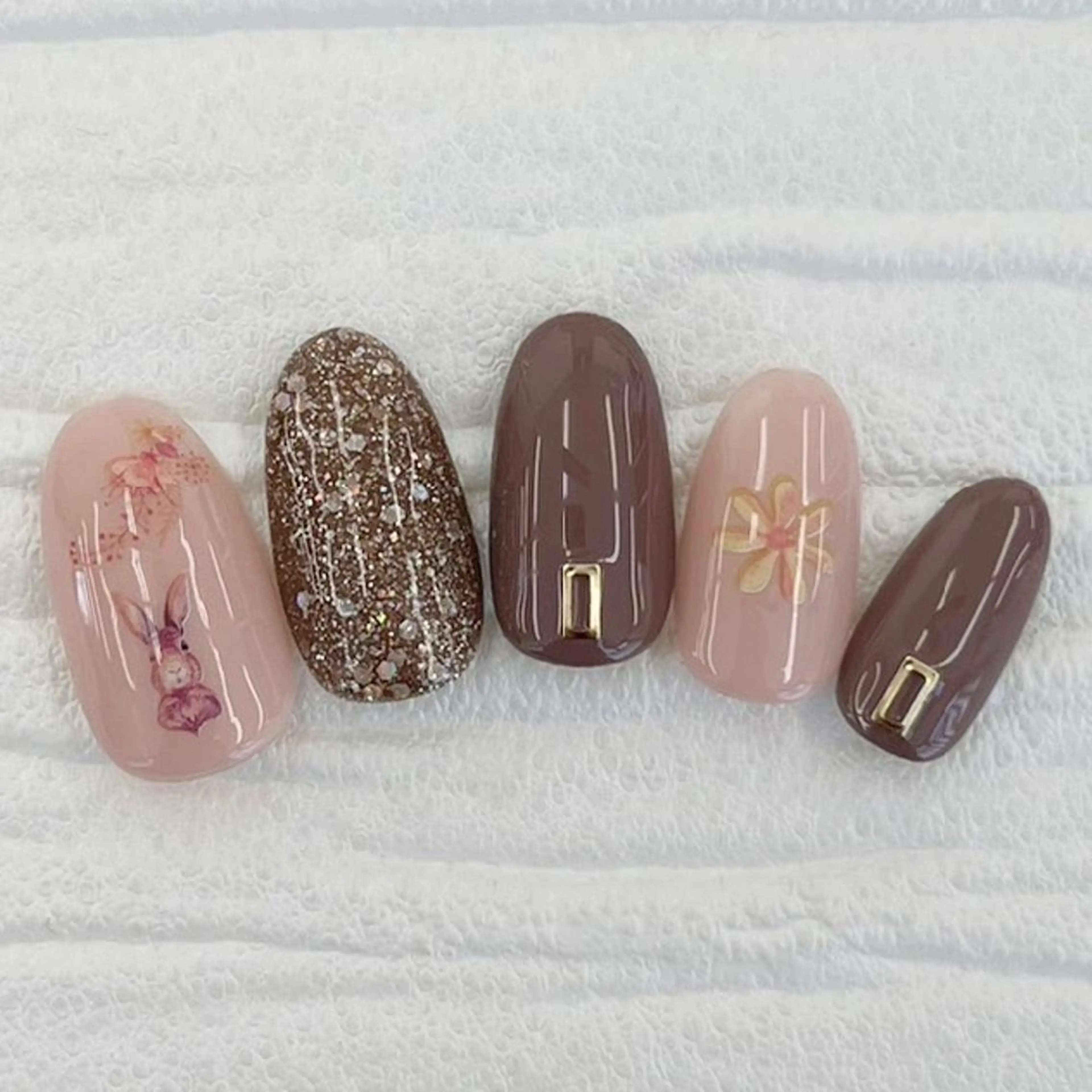 ネイル Nail salon Honey Beeのネイルデザイン