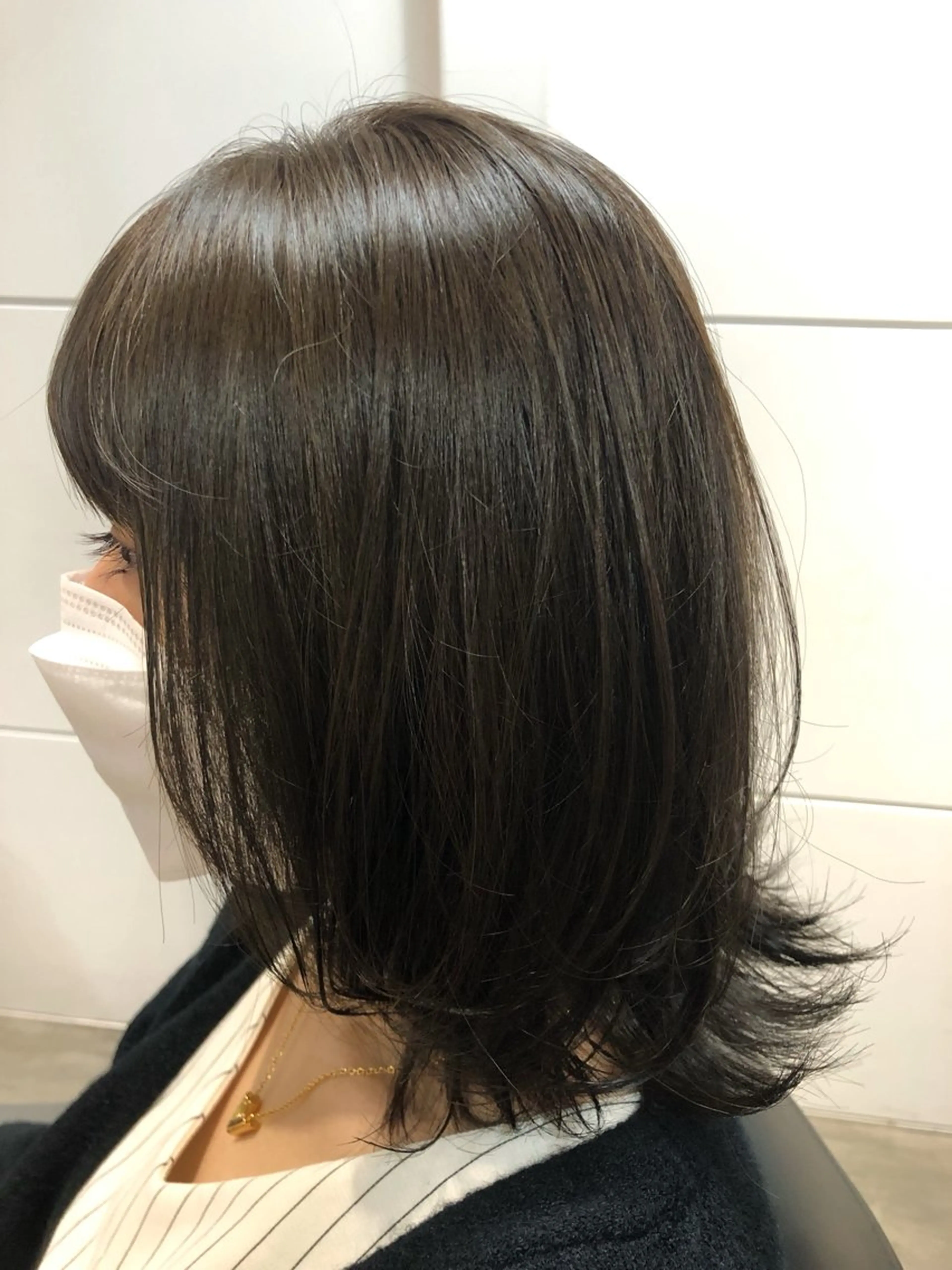 ミディアム カラー 佐野 えり奈のヘアスタイル