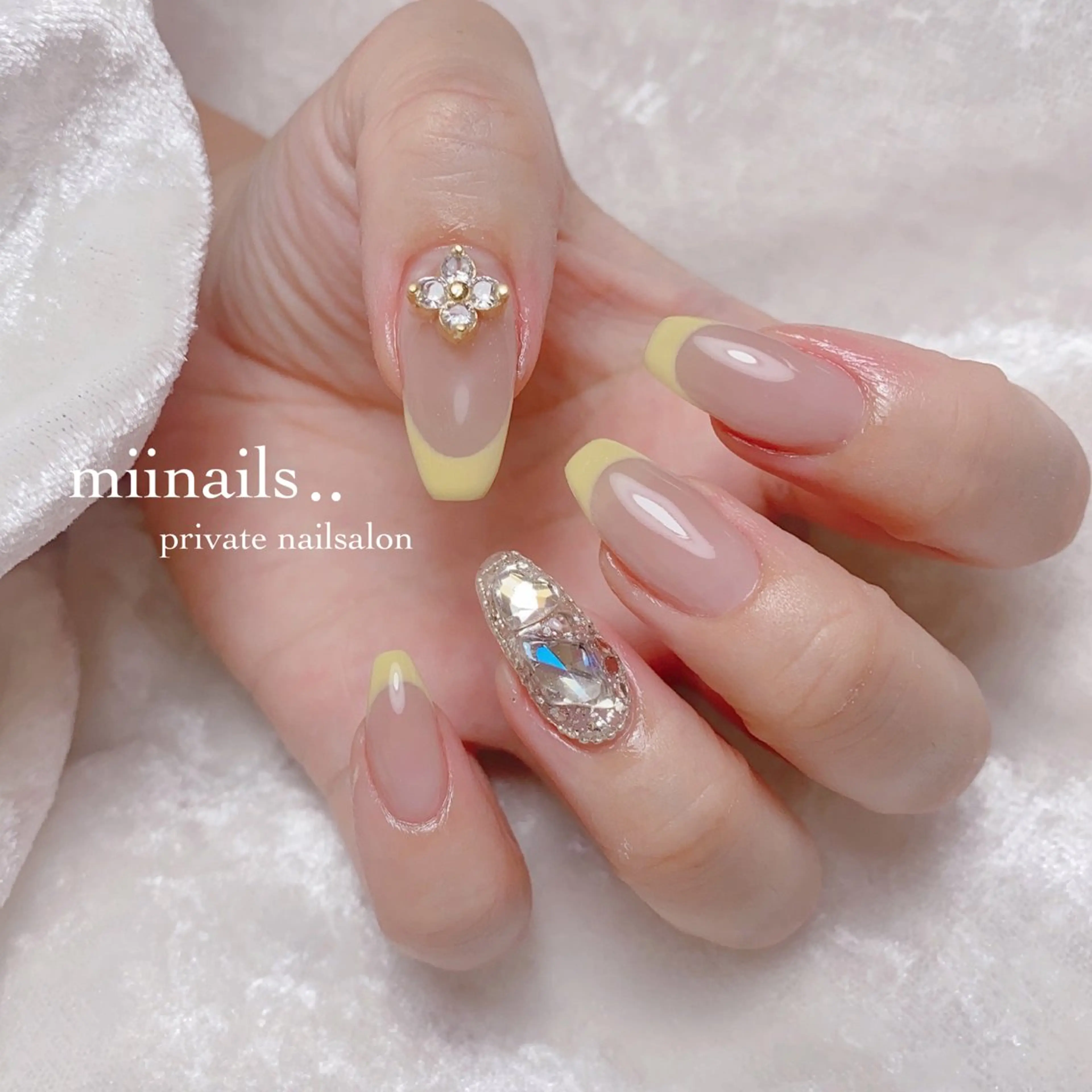 ネイル フレンチネイル 韓国ネイル ワンホンネイル ハンドネイル nailsalon miinailsのネイルデザイン