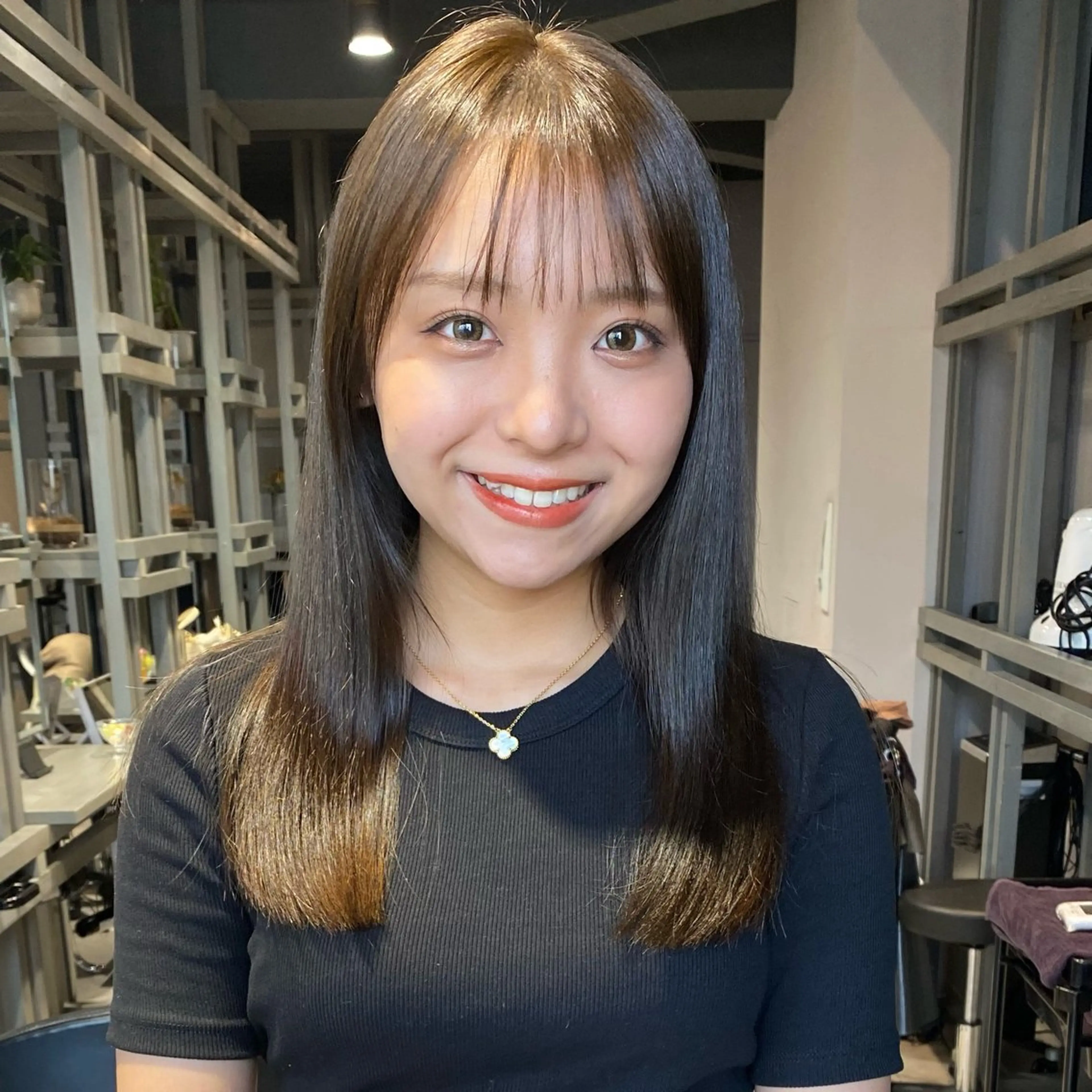 セミロング セミロングパーマ ハイライト 髪質改善 レイヤーカット ショート職人 美容師【KENTA】のヘアスタイル