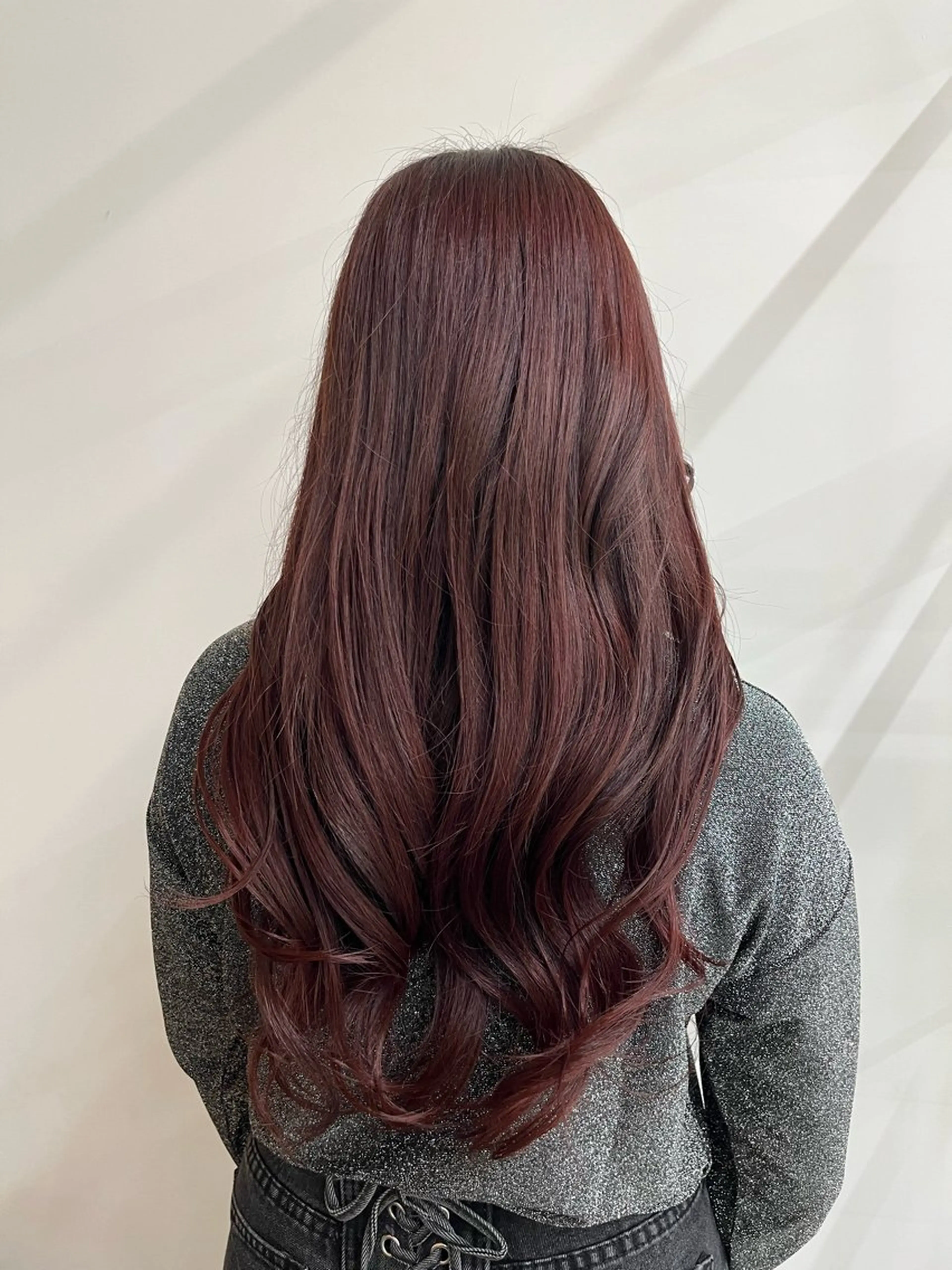 カラー yuka/ロング/ レイヤーカットモデルのヘアスタイル