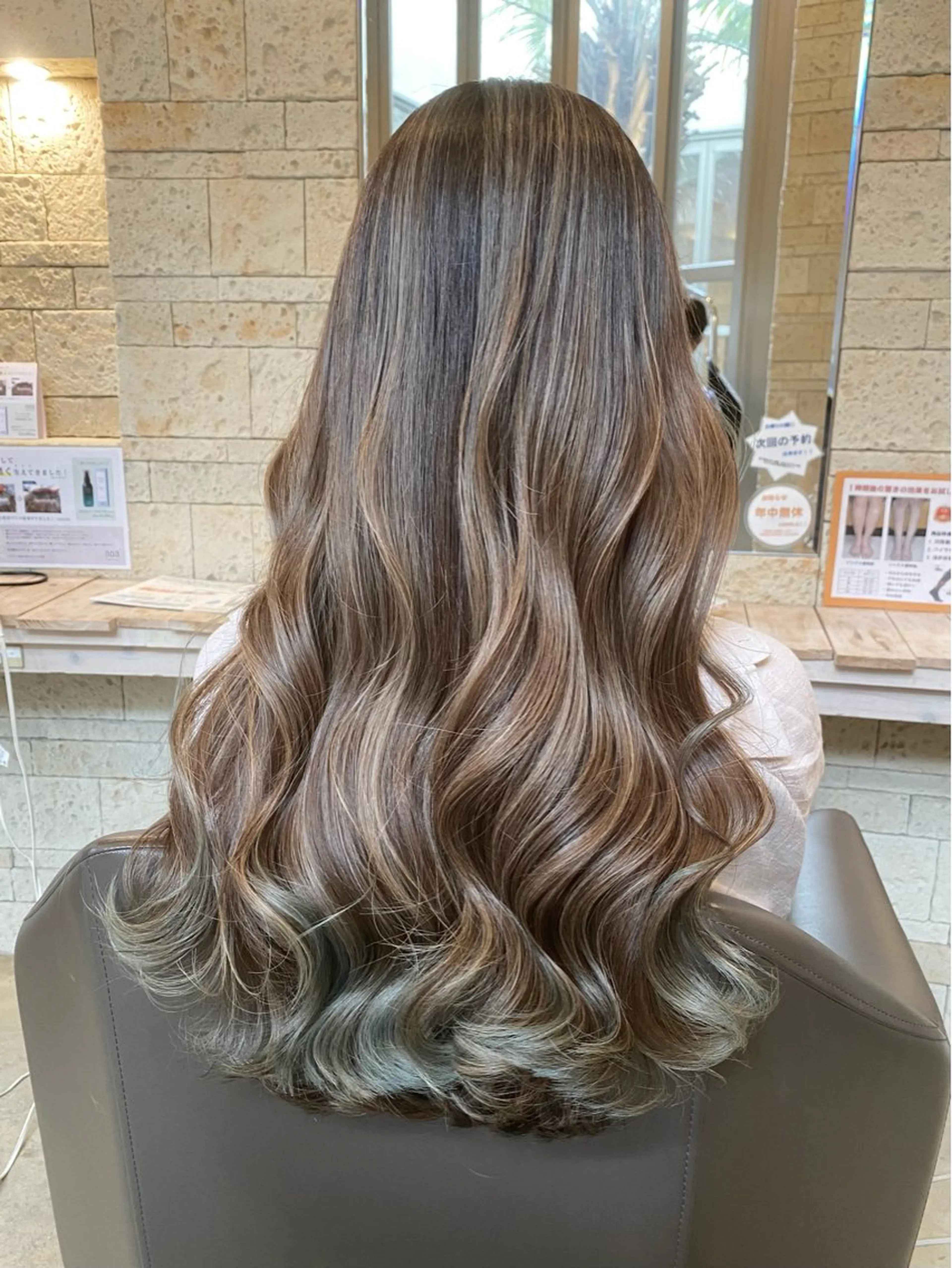 ロング TOWAカットカラー ✨名古屋✨のヘアスタイル